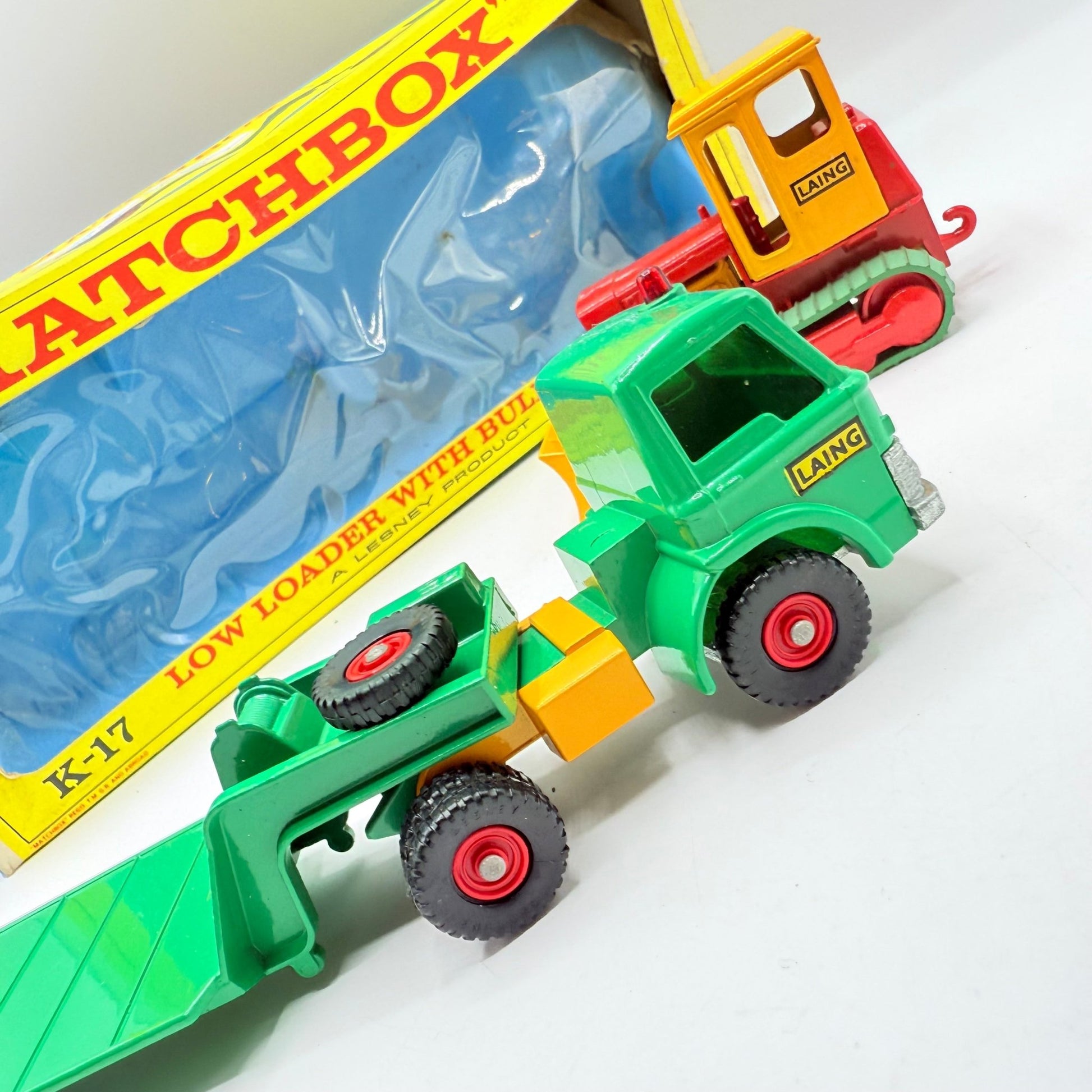 Matchbox Kingsize K - 17 Ford Cab & Dyson Low Loader with Bulldozer - Magic Matchbox