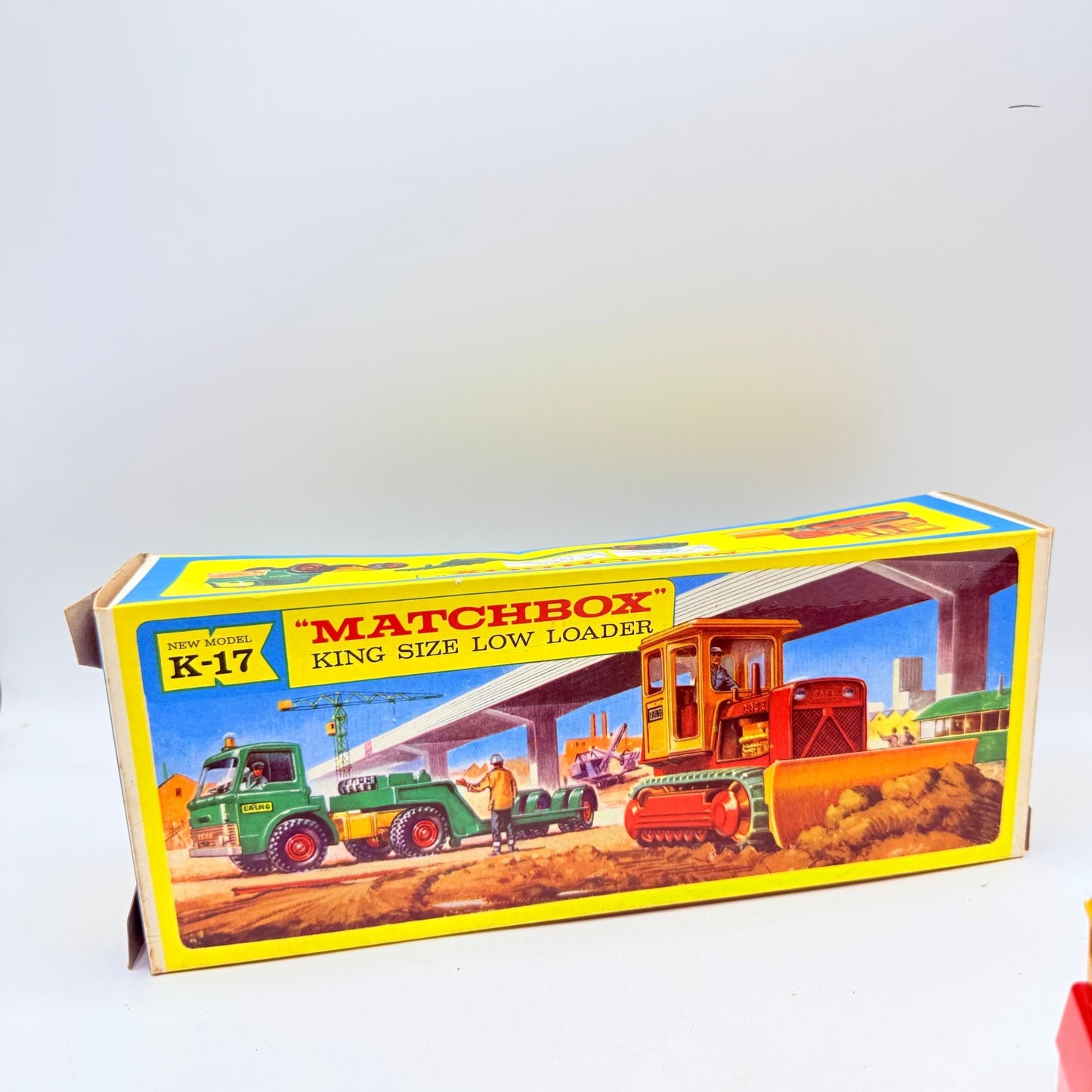 Matchbox Kingsize K - 17 Ford Cab & Dyson Low Loader with Bulldozer - Magic Matchbox