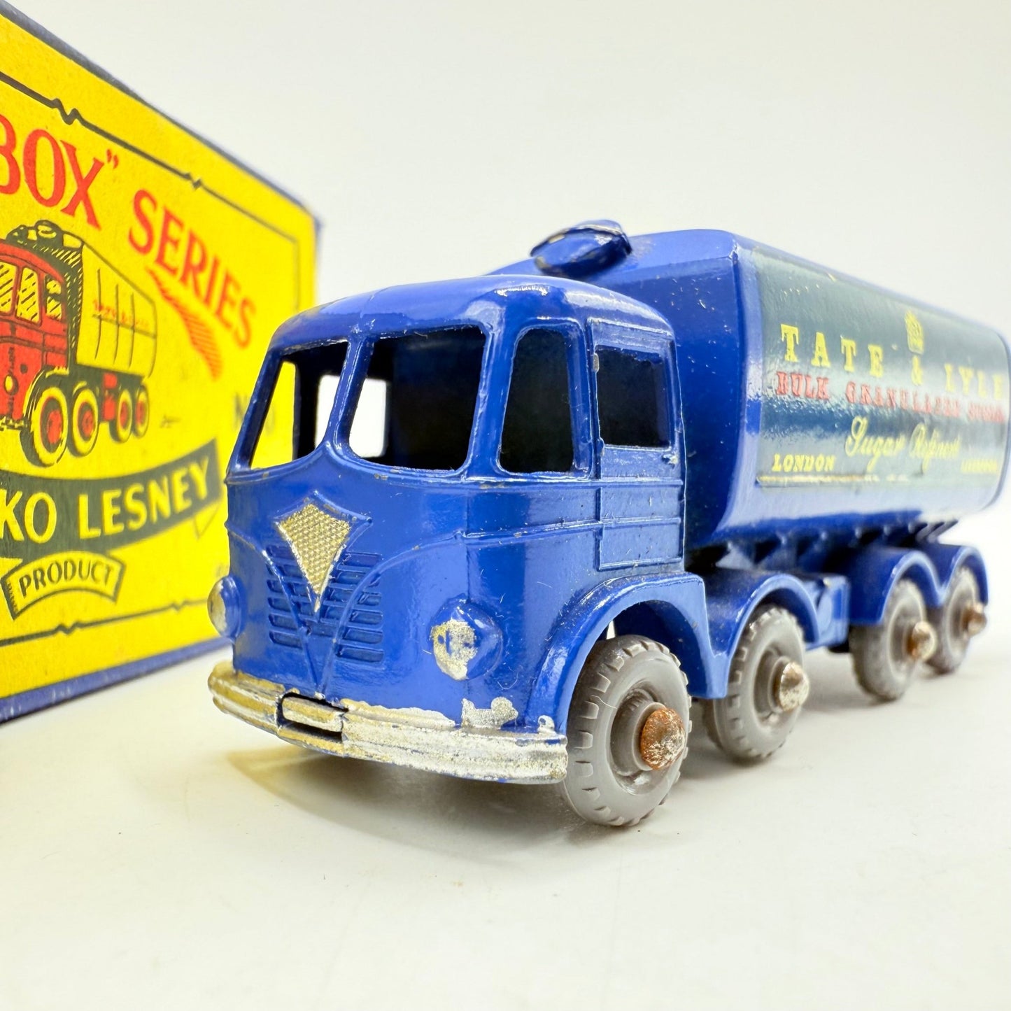 Matchbox Lesney 10c Foden 8 Wheel Sugar Container Tate & Lyle REAR CROWN - GPW - Magic Matchbox