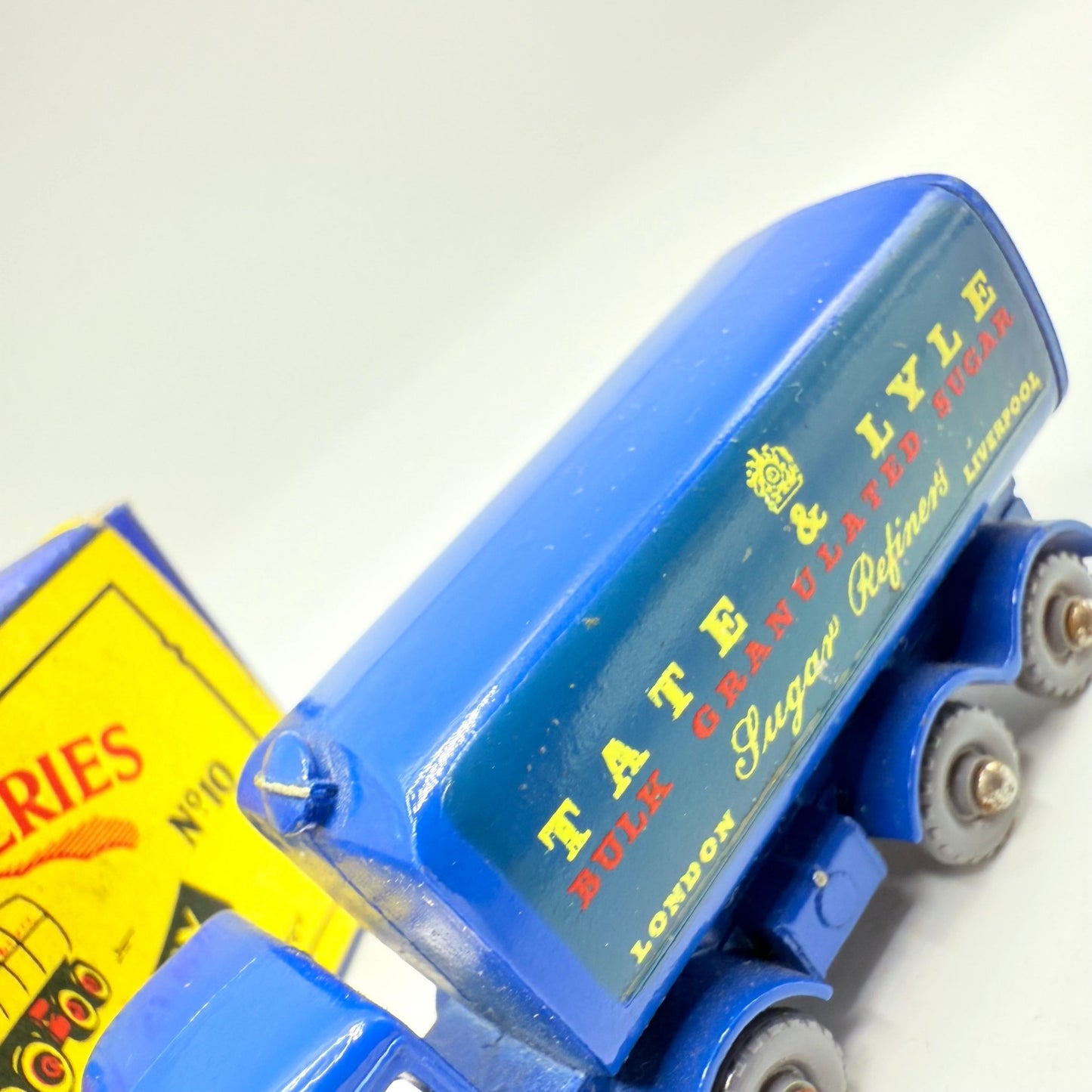 Matchbox Lesney 10c Foden 8 Wheel Sugar Container Tate & Lyle REAR CROWN - GPW - Magic Matchbox