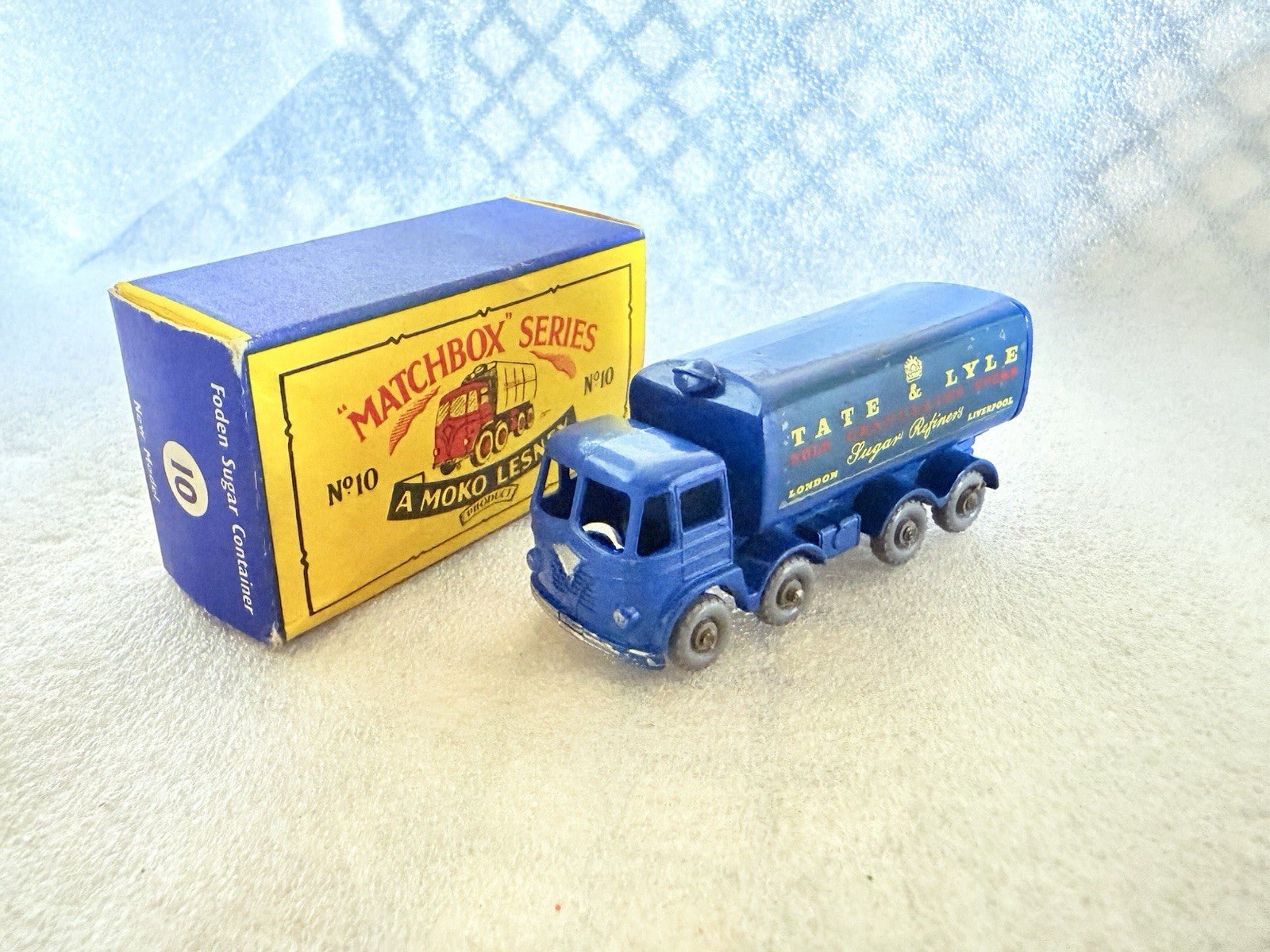 Matchbox Lesney 10c Foden 8 Wheel Sugar Container Tate & Lyle REAR CROWN - GPW - Magic Matchbox
