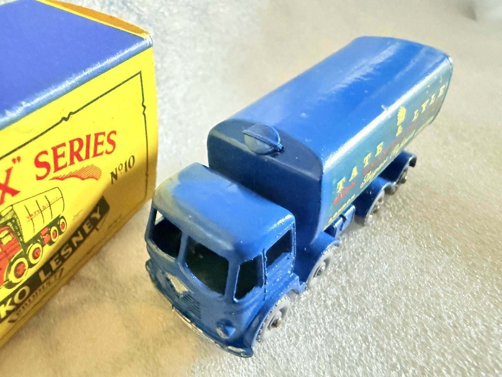 Matchbox Lesney 10c Foden 8 Wheel Sugar Container Tate & Lyle REAR CROWN - GPW - Magic Matchbox