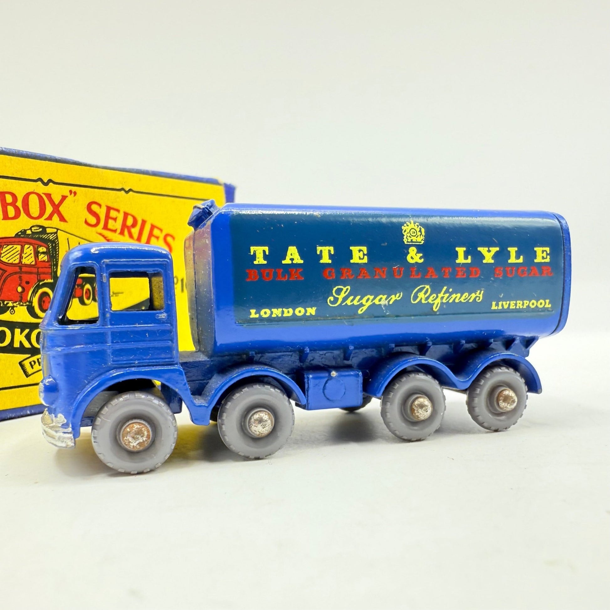 Matchbox Lesney 10c Foden 8 Wheel Sugar Container Tate & Lyle REAR CROWN - GPW - Magic Matchbox