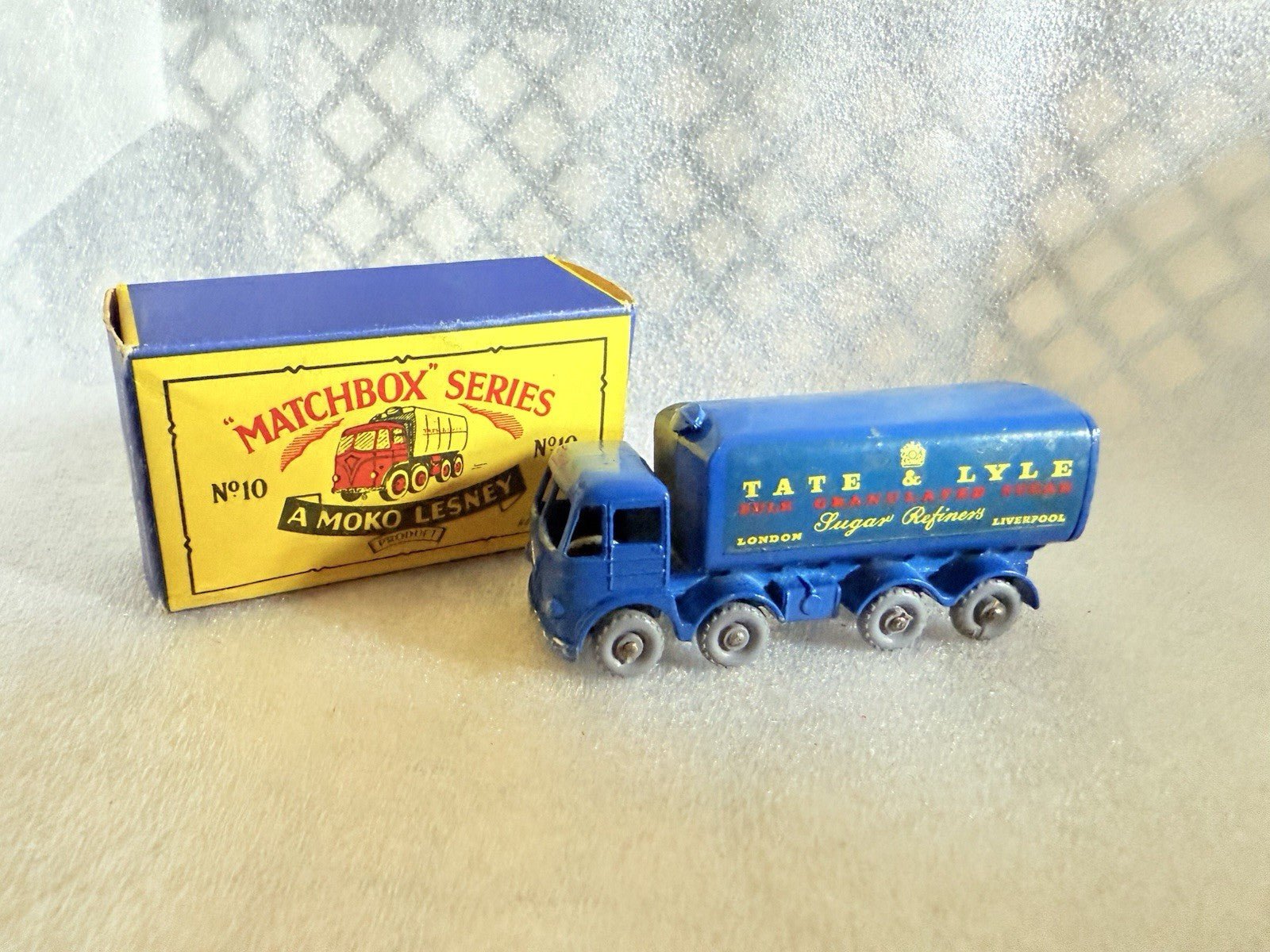 Matchbox Lesney 10c Foden 8 Wheel Sugar Container Tate & Lyle REAR CROWN - GPW - Magic Matchbox