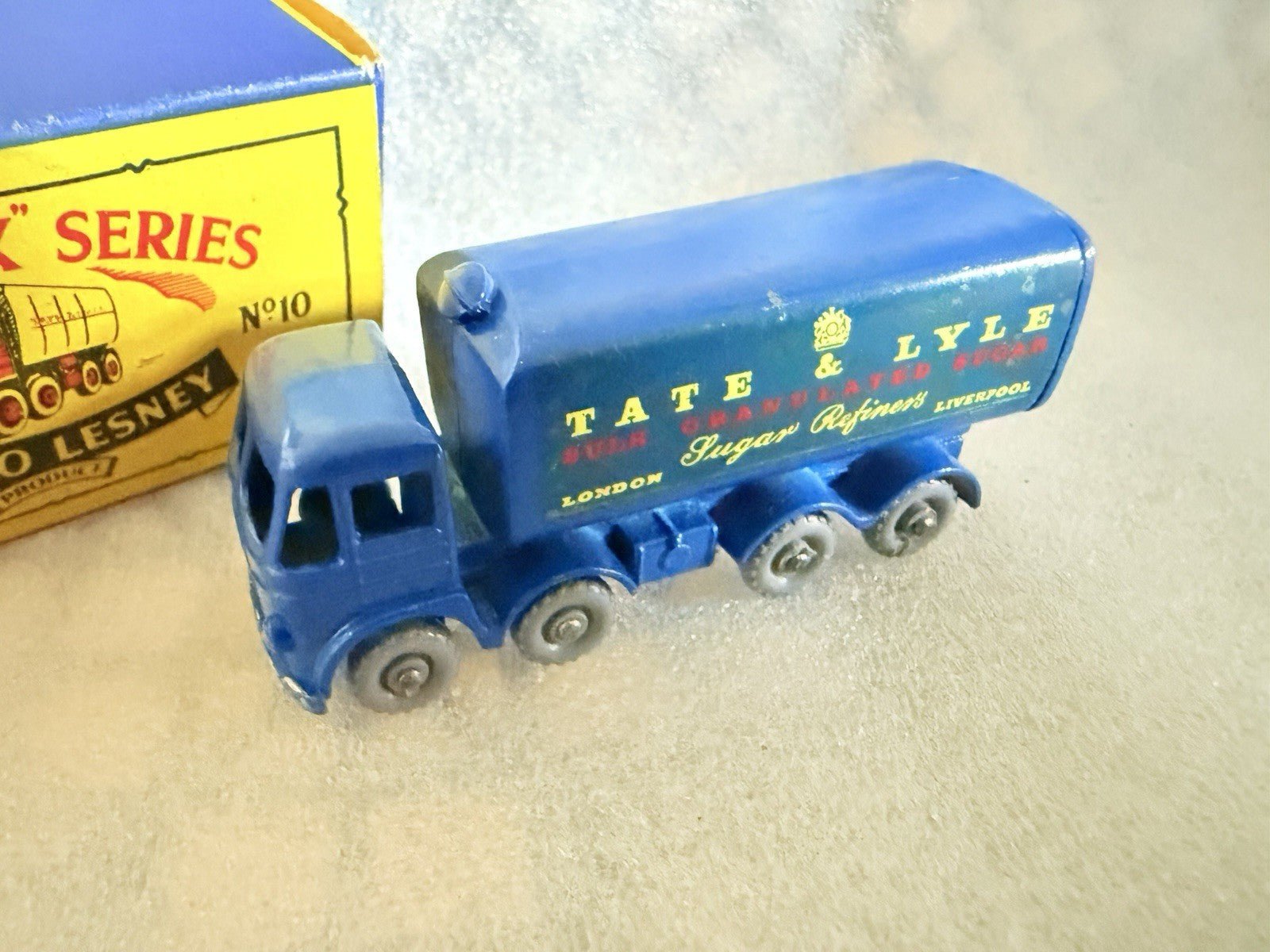 Matchbox Lesney 10c Foden 8 Wheel Sugar Container Tate & Lyle REAR CROWN - GPW - Magic Matchbox