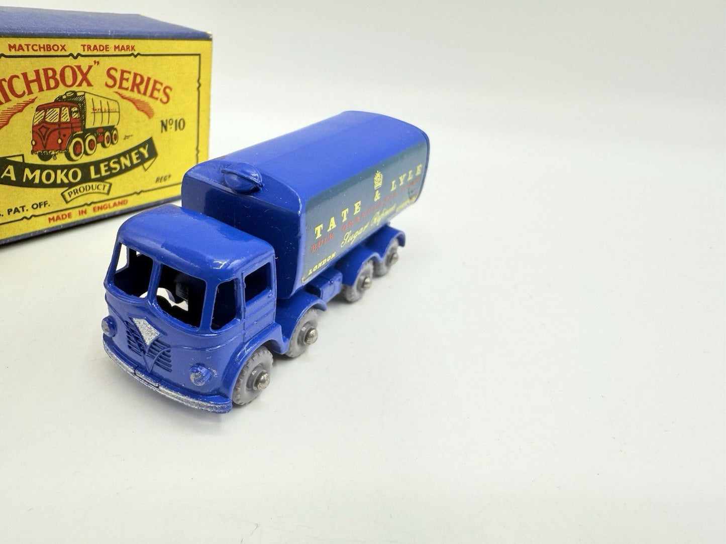 Matchbox Lesney 10c Foden 8 Wheel Sugar Container Tate & Lyle REAR CROWN - GPW - Magic Matchbox