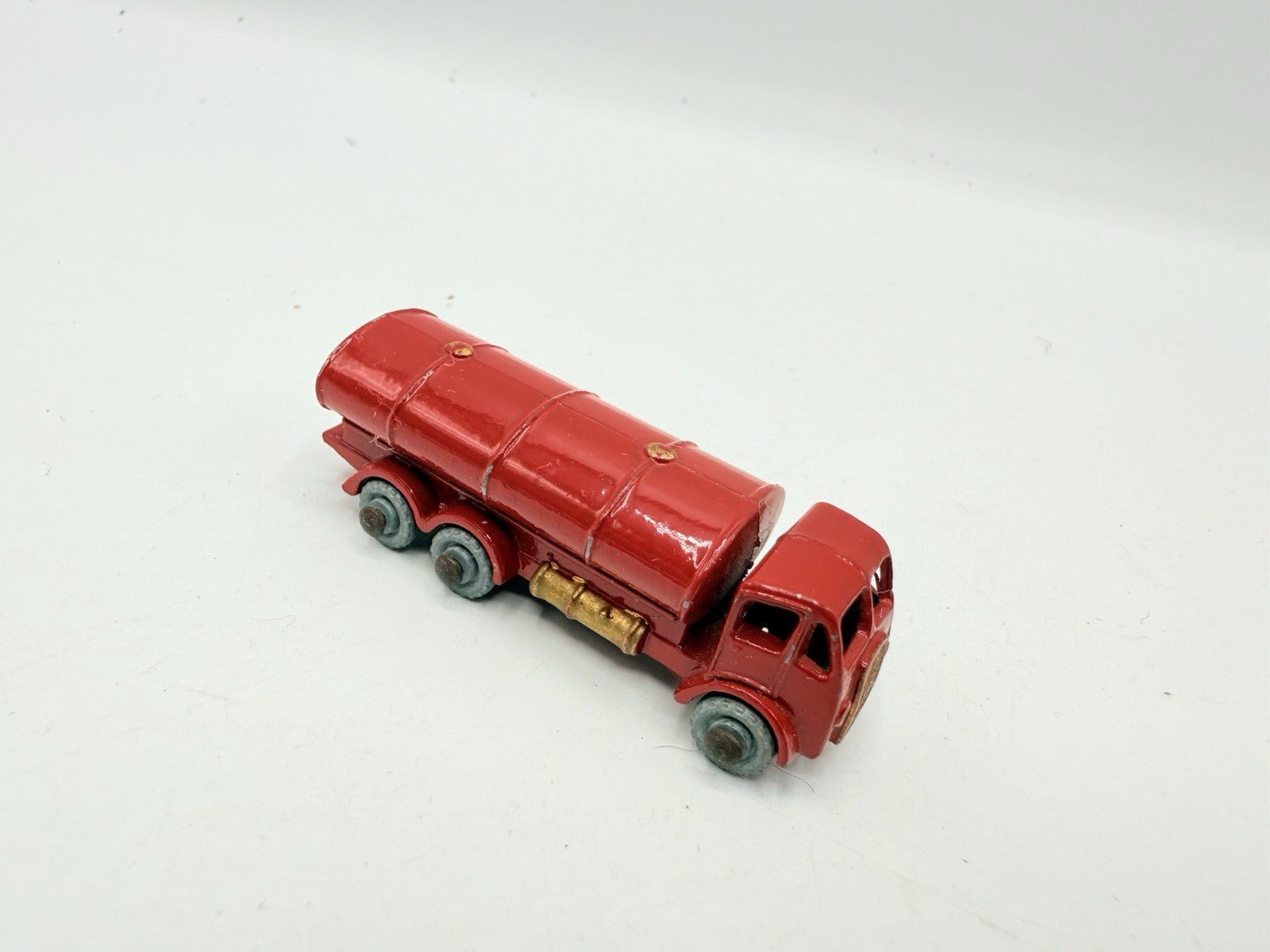 Matchbox Lesney 11a ERF Tanker in Red - Magic Matchbox