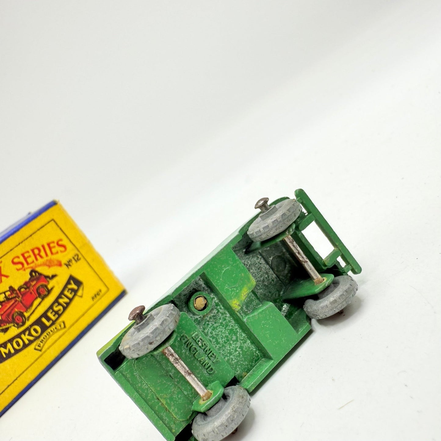 Matchbox Lesney 12a Land Rover MW - Magic Matchbox