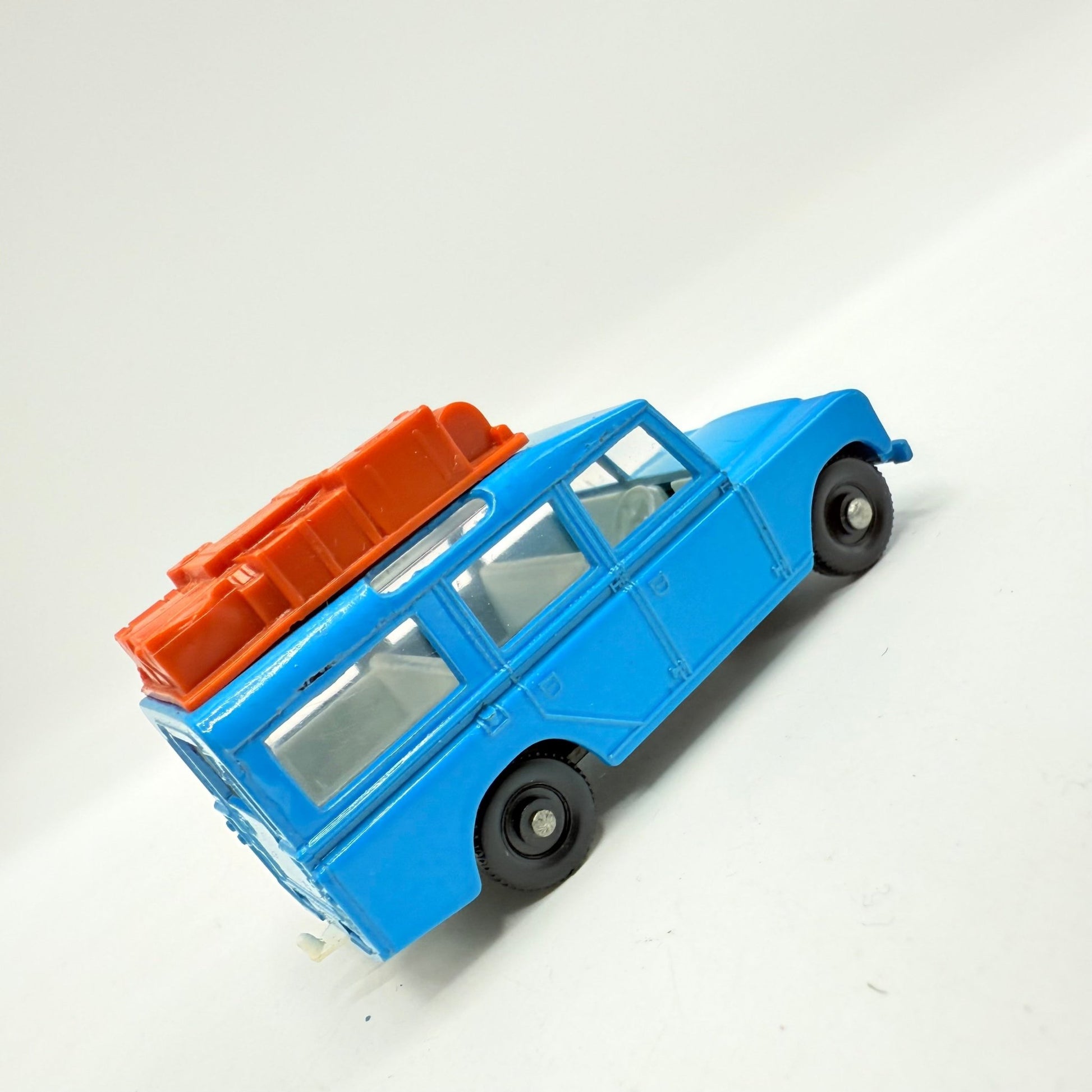 Matchbox Lesney 12c Land Rover Safari - Magic Matchbox
