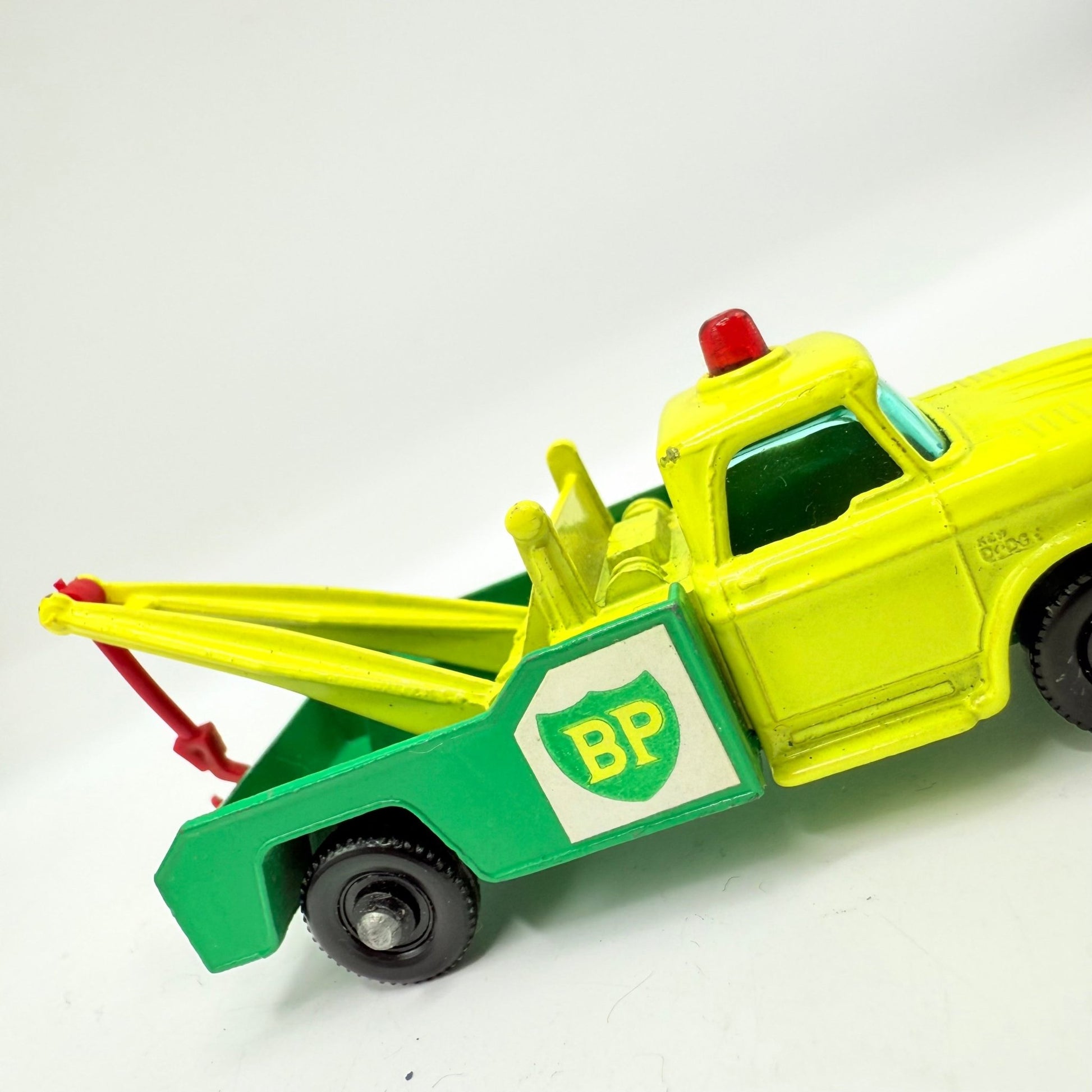 Matchbox Lesney 13d BP Dodge Wreck Truck Red Hook - Magic Matchbox