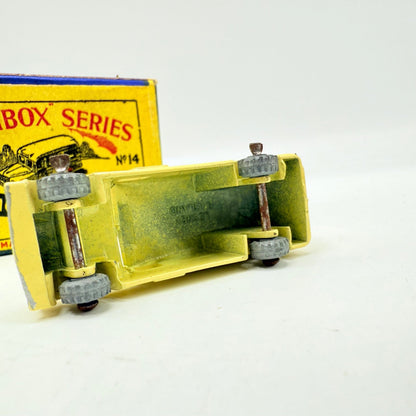 Matchbox Lesney 14a Daimler Ambulance MW - Magic Matchbox