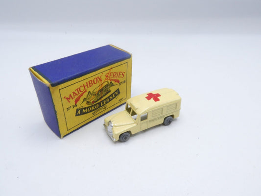 Matchbox Lesney 14a Daimler Ambulance MW - Magic Matchbox