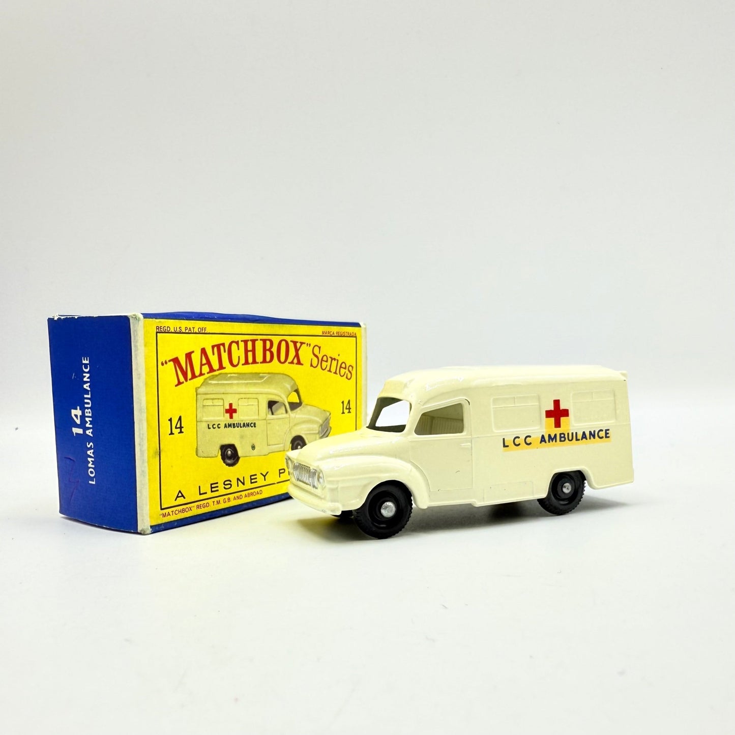 Matchbox Lesney 14c Bedford Lomas Ambulance BPW - Magic Matchbox