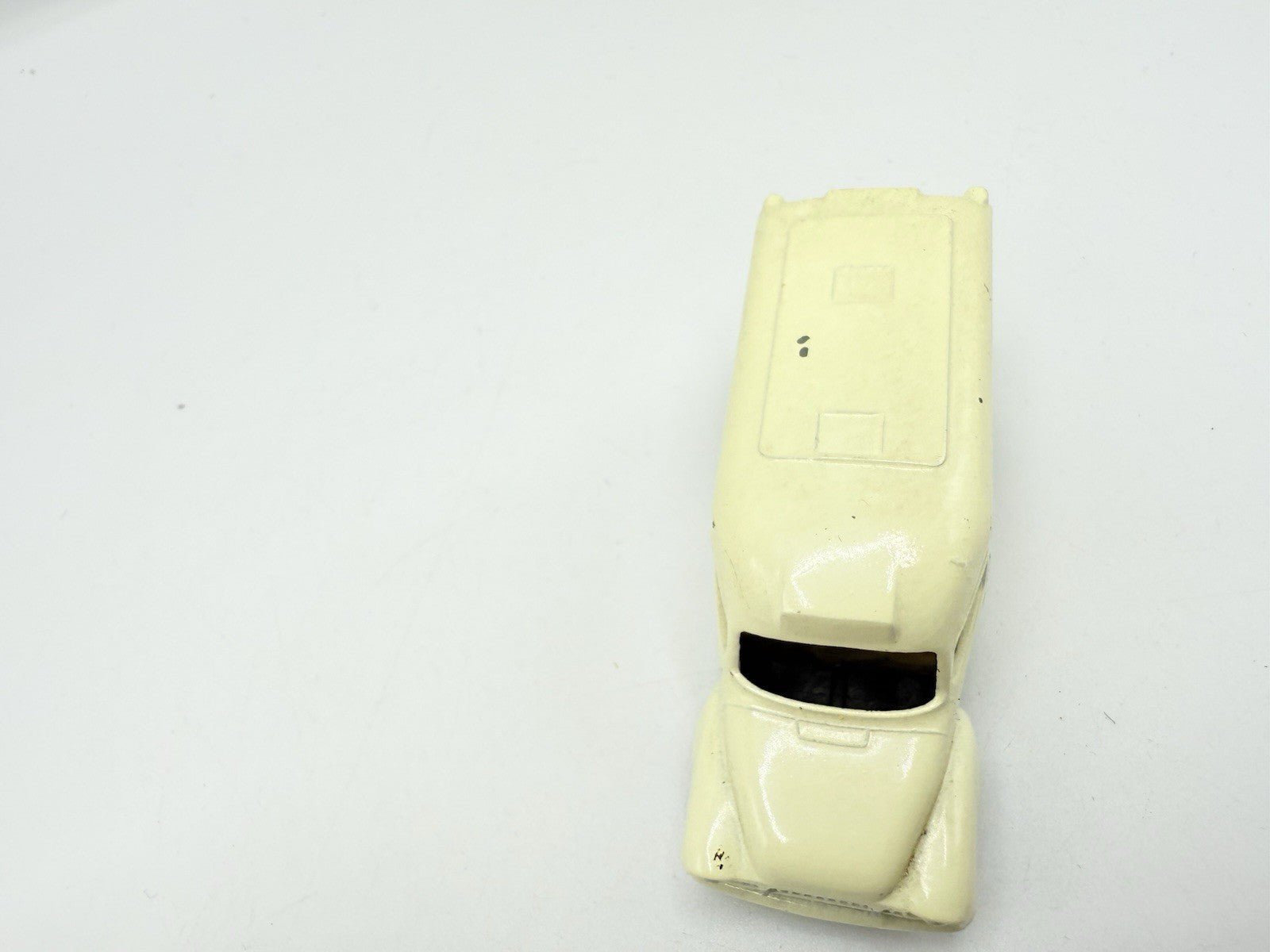 Matchbox Lesney 14c Bedford Lomas Ambulance BPW - Magic Matchbox