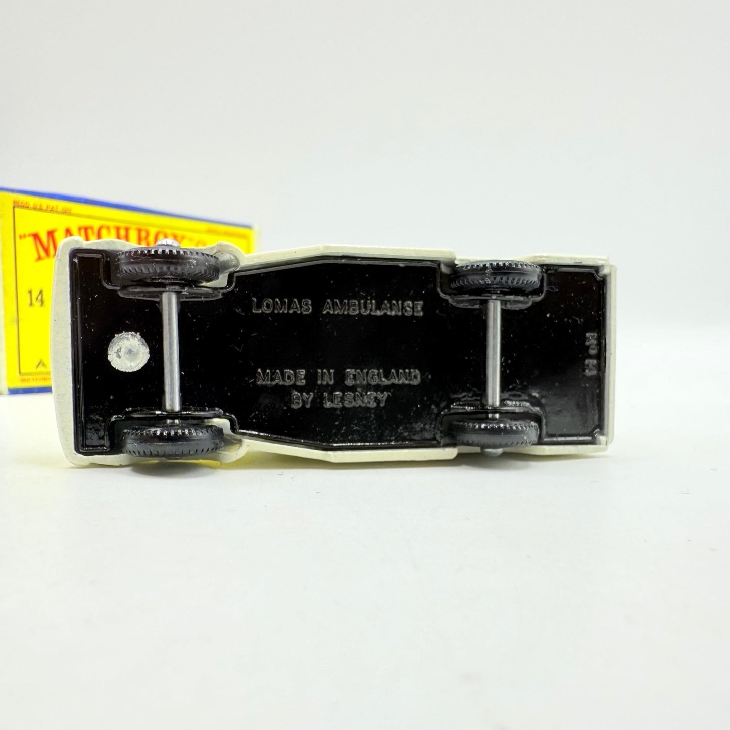 Matchbox Lesney 14c Bedford Lomas Ambulance BPW - Magic Matchbox