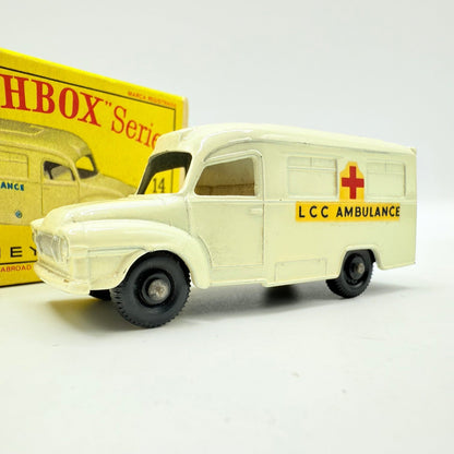 Matchbox Lesney 14c Bedford Lomas Ambulance BPW - Magic Matchbox