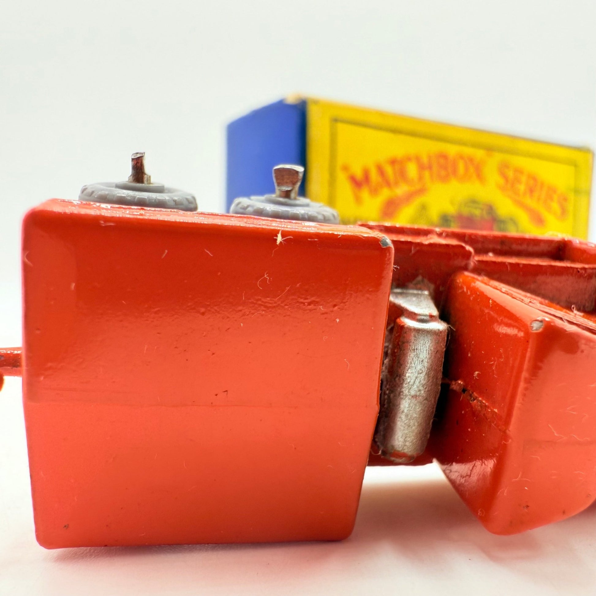 Matchbox Lesney 15a Diamond T Prime Mover RARE 10 GREY PLASTIC WHEELS! - Magic Matchbox