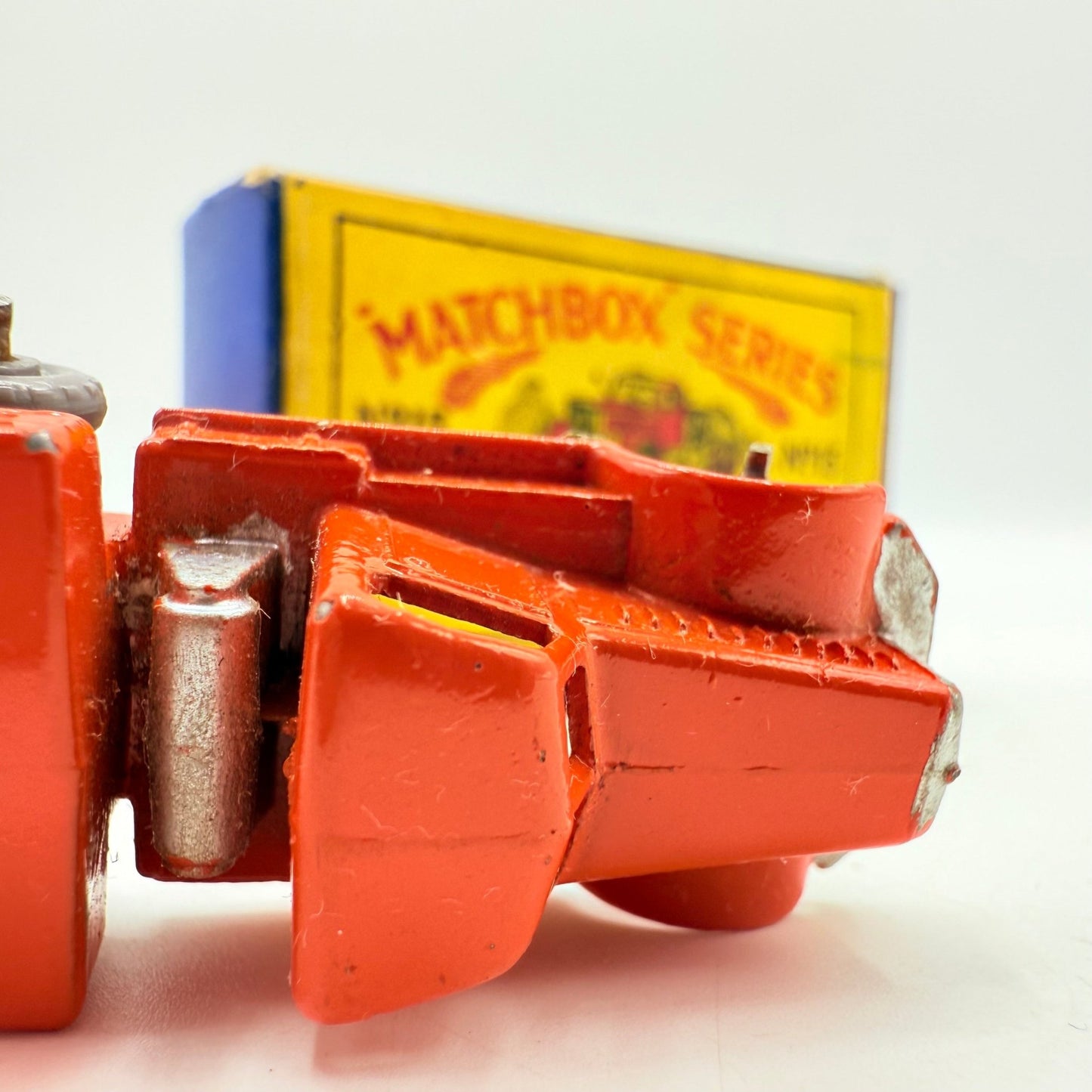 Matchbox Lesney 15a Diamond T Prime Mover RARE 10 GREY PLASTIC WHEELS! - Magic Matchbox