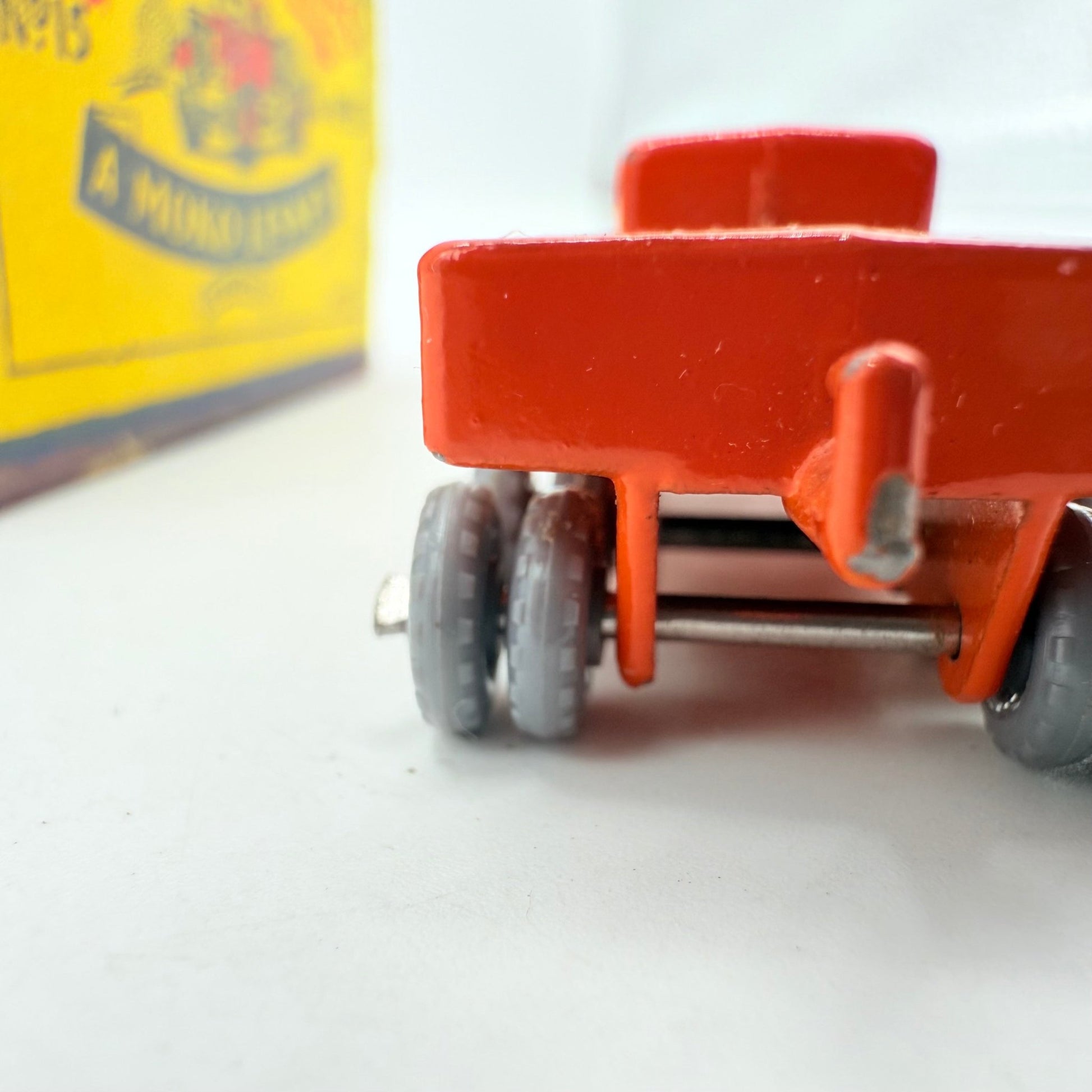 Matchbox Lesney 15a Diamond T Prime Mover RARE 10 GREY PLASTIC WHEELS! - Magic Matchbox