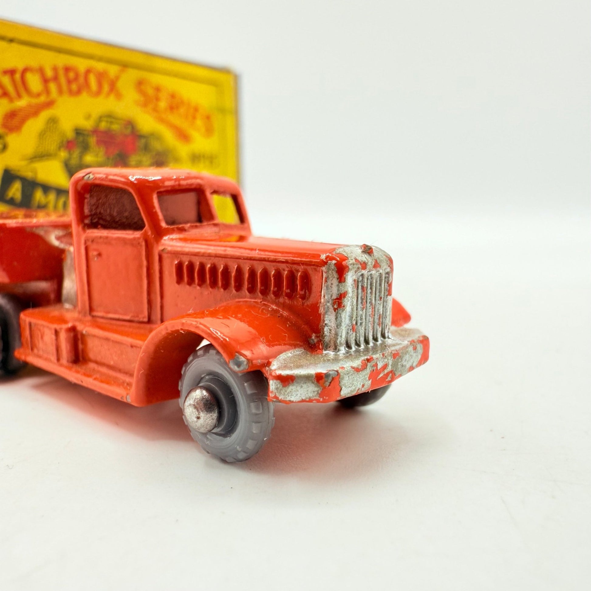 Matchbox Lesney 15a Diamond T Prime Mover RARE 10 GREY PLASTIC WHEELS! - Magic Matchbox