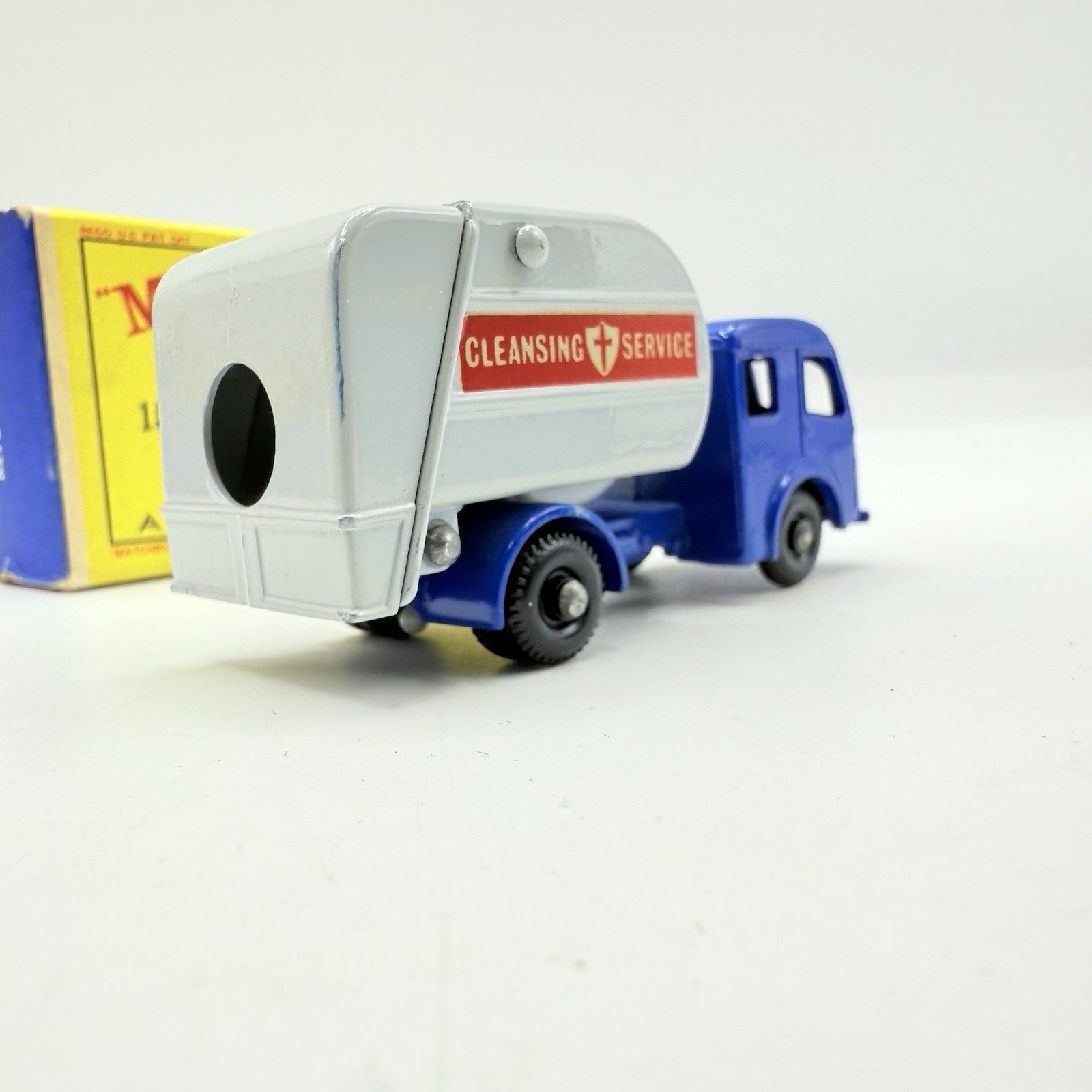 Matchbox Lesney 15c Dennis Tippax Refuse Collector - Magic Matchbox