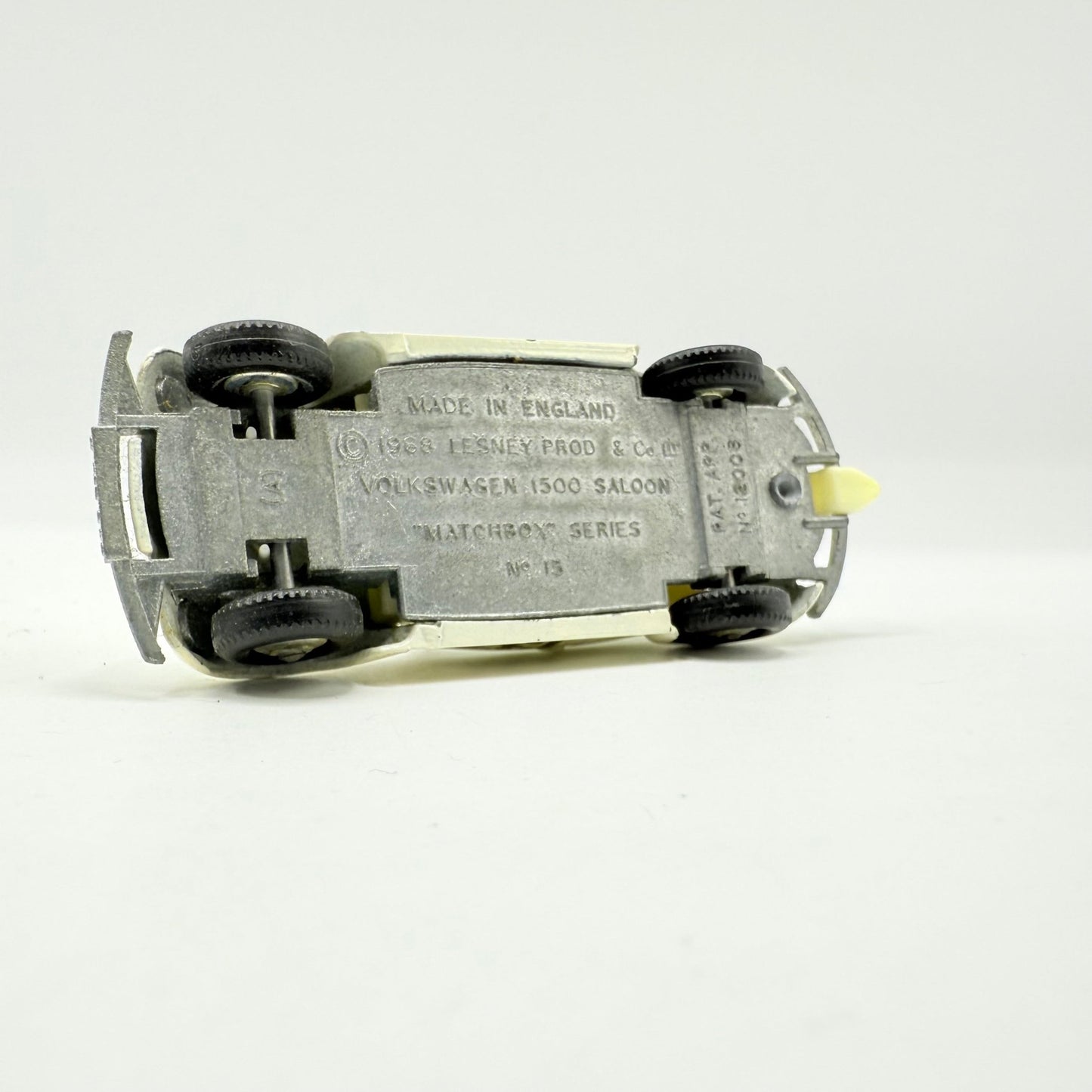 Matchbox Lesney 15d Volkswagen 1500 Beetle - Magic Matchbox
