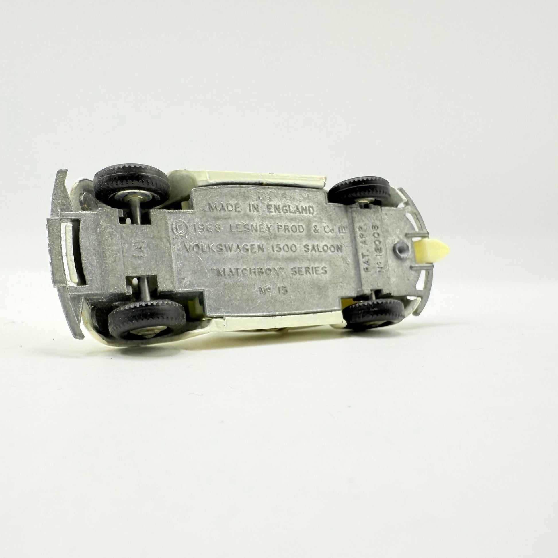 Matchbox Lesney 15d Volkswagen 1500 Beetle - Magic Matchbox