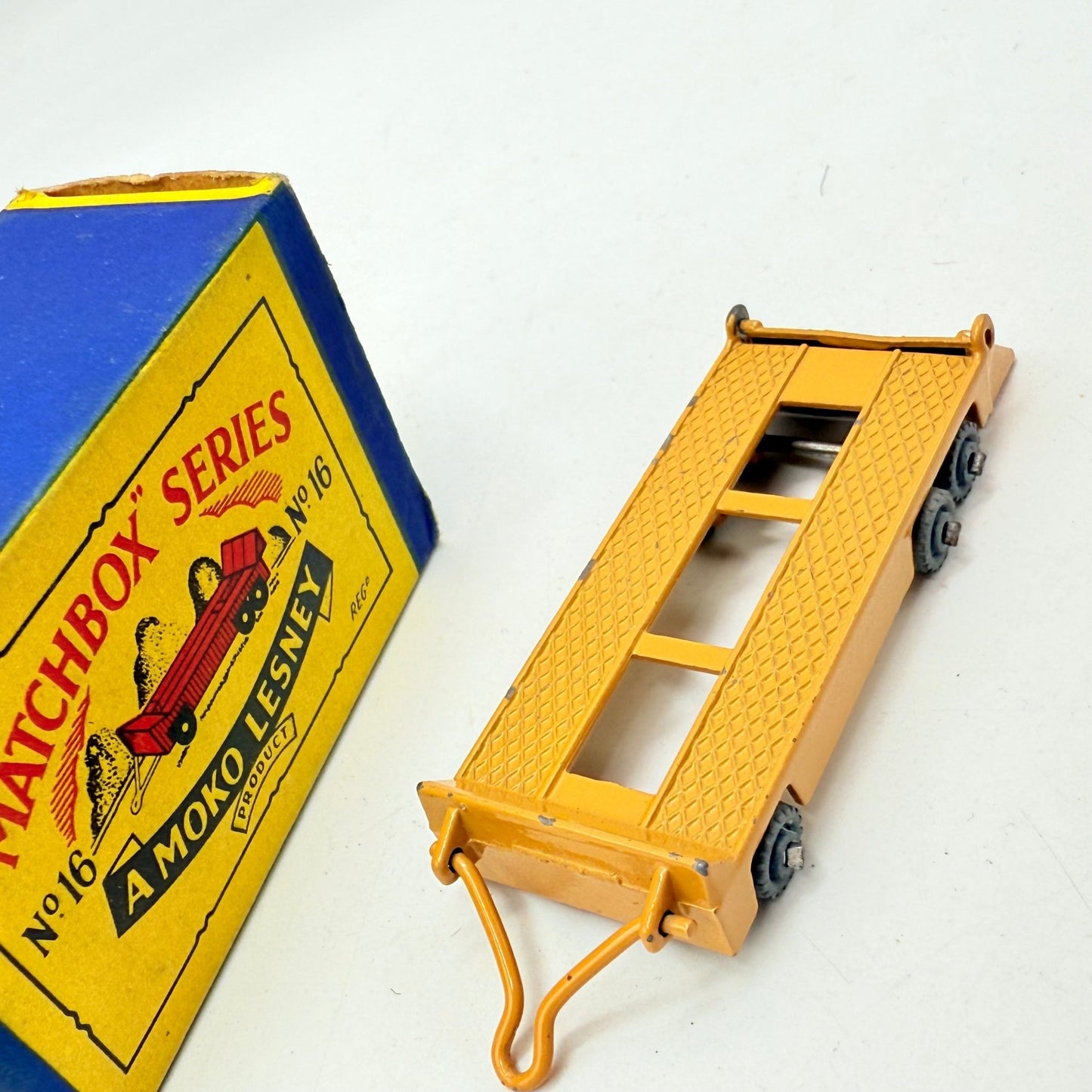 Matchbox Lesney 16a Transporter Trailer - Magic Matchbox