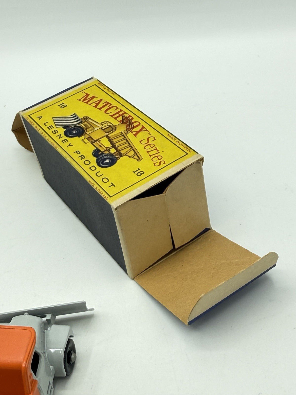 Matchbox Lesney 16c Scammell Snow Plough - Magic Matchbox