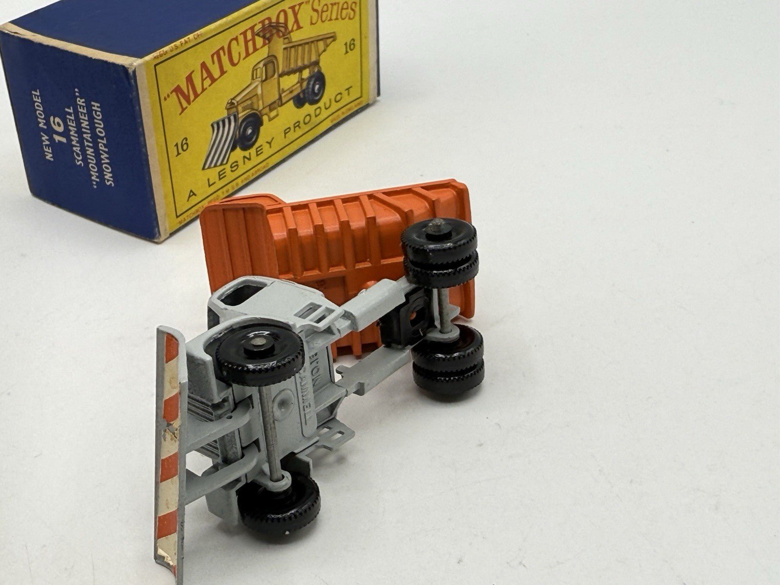 Matchbox Lesney 16c Scammell Snow Plough - Magic Matchbox