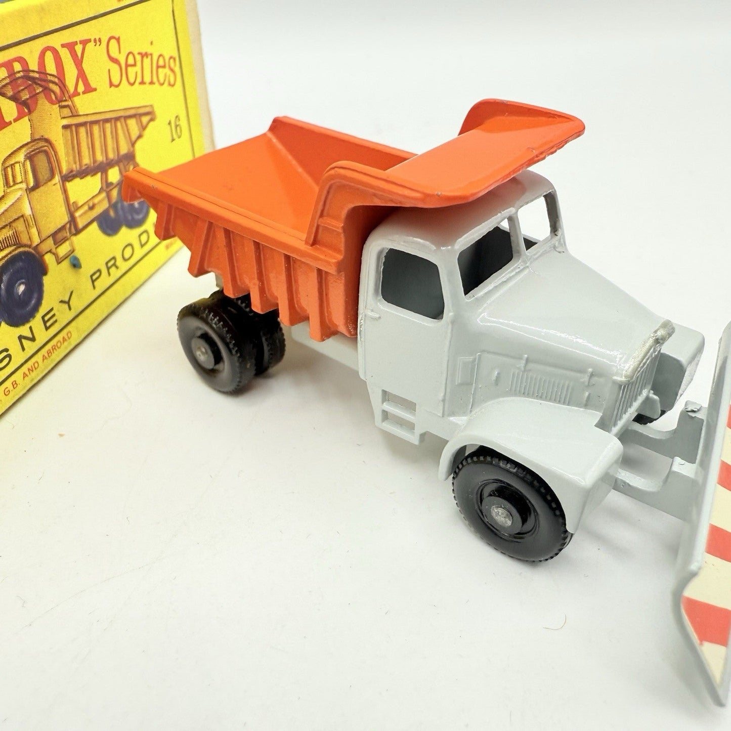 Matchbox Lesney 16c Scammell Snow Plough Original Boxed Model - Magic Matchbox