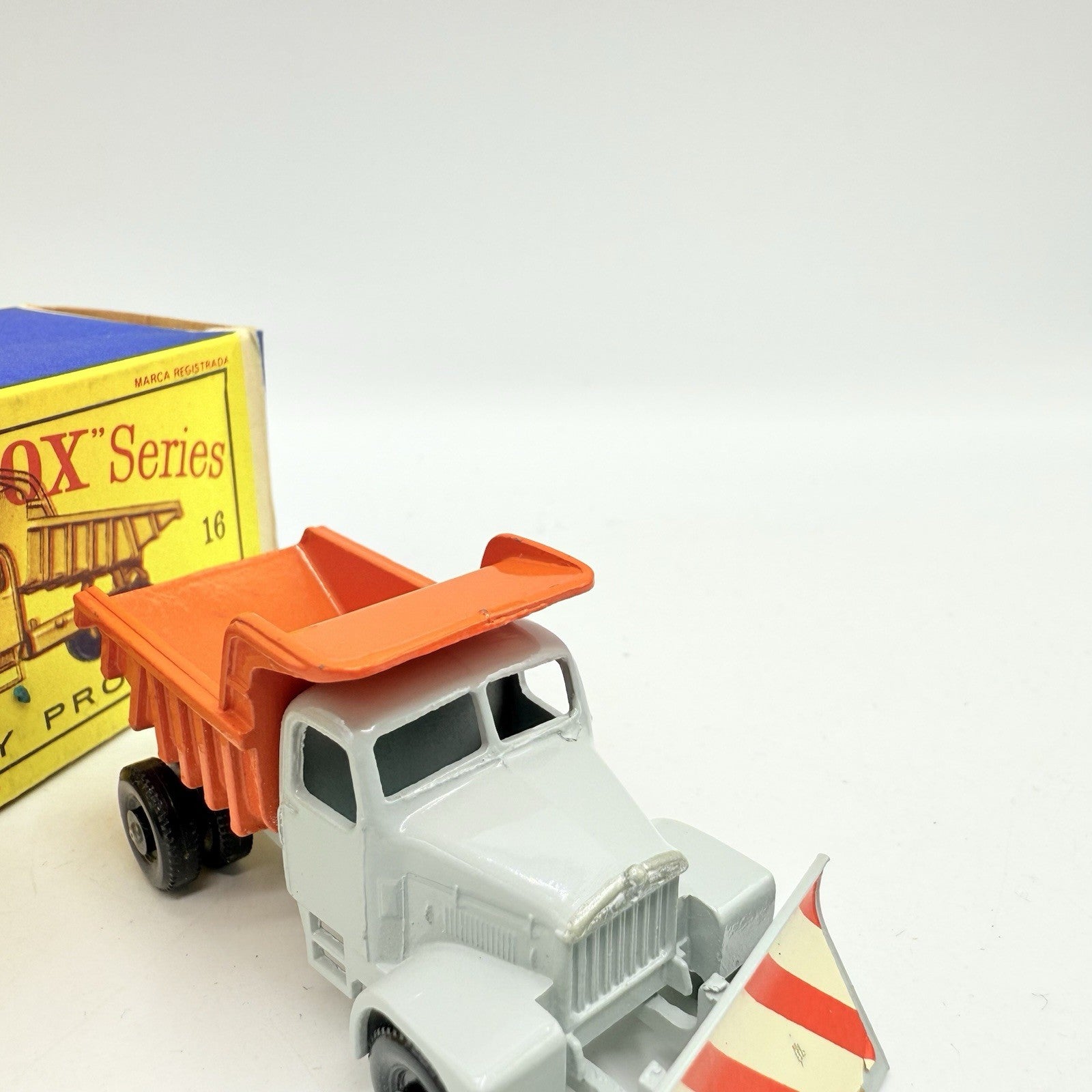 Matchbox Lesney 16c Scammell Snow Plough Original Boxed Model - Magic Matchbox