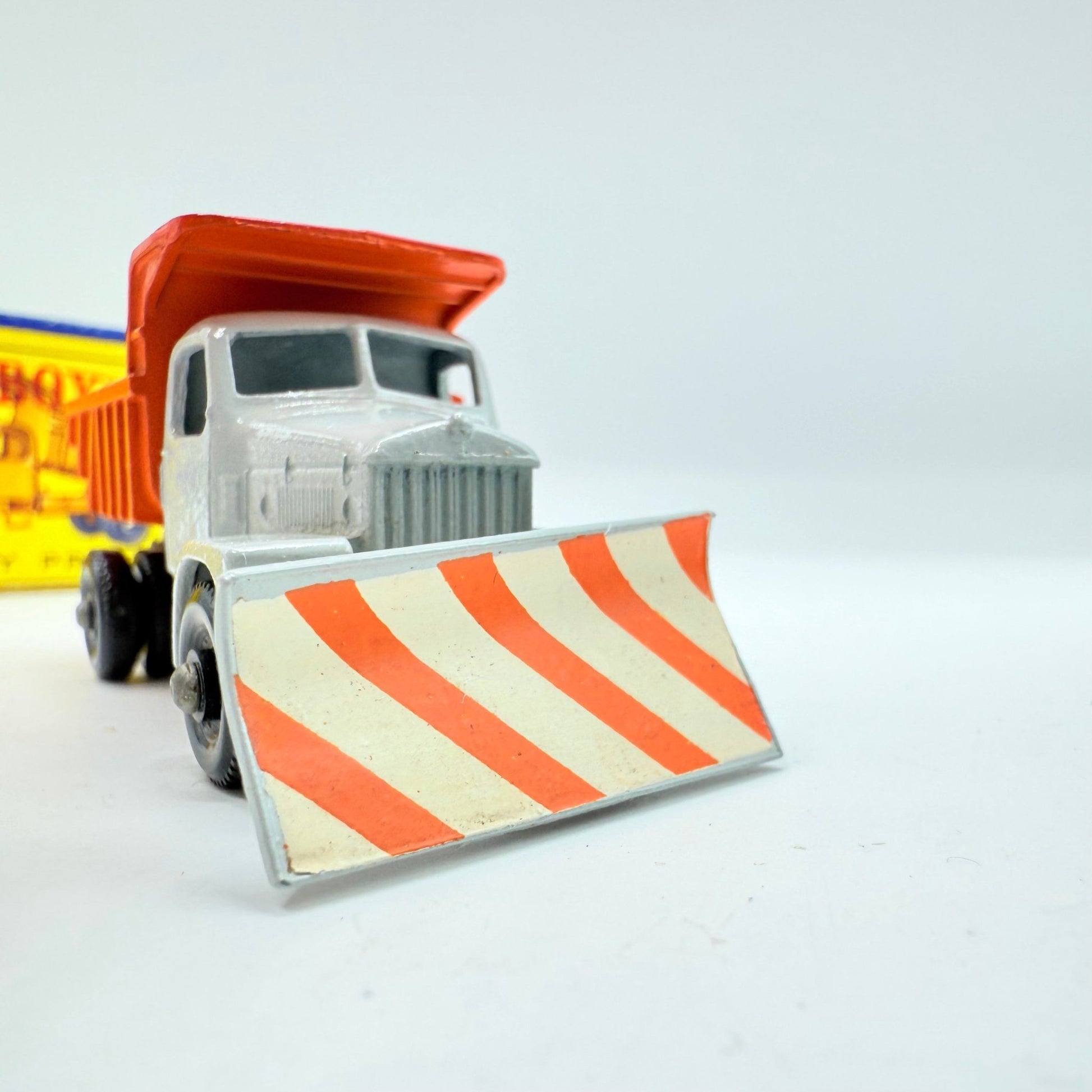 Matchbox Lesney 16c Snow Plough - Magic Matchbox