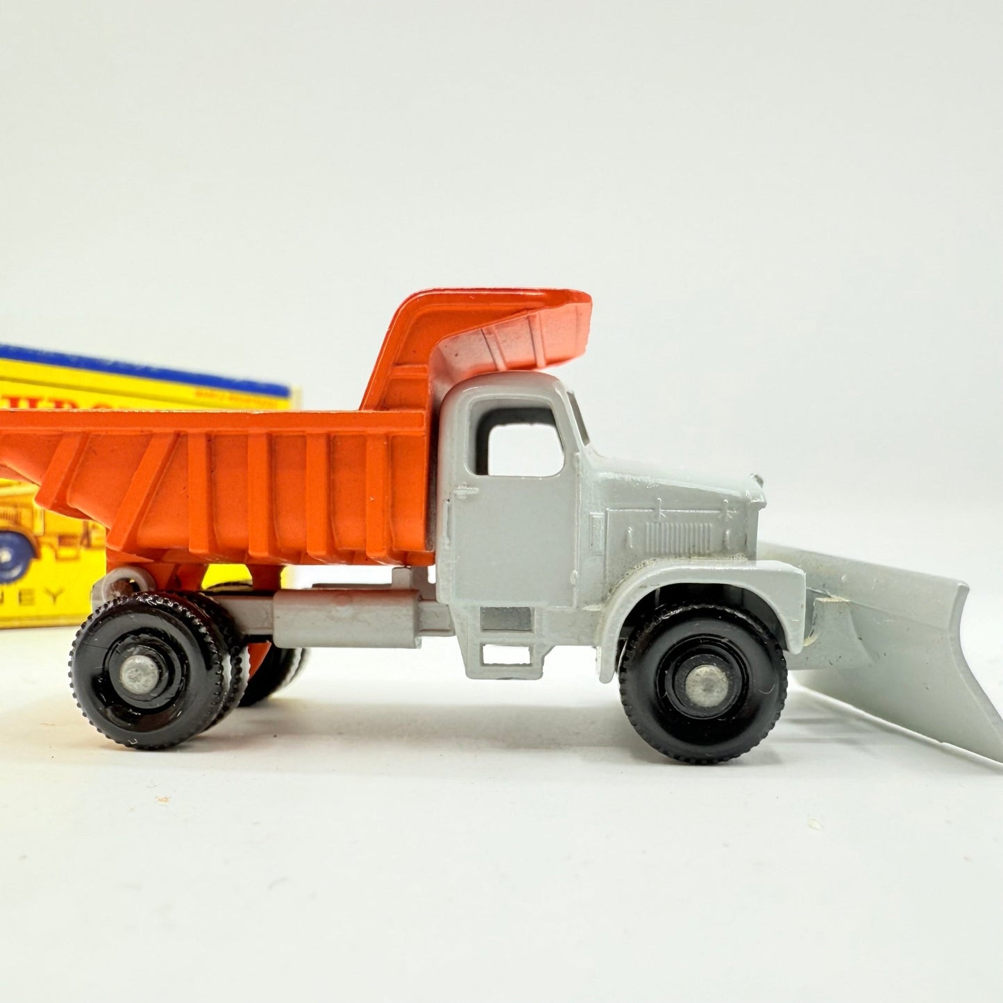 Matchbox Lesney 16c Snow Plough - Magic Matchbox