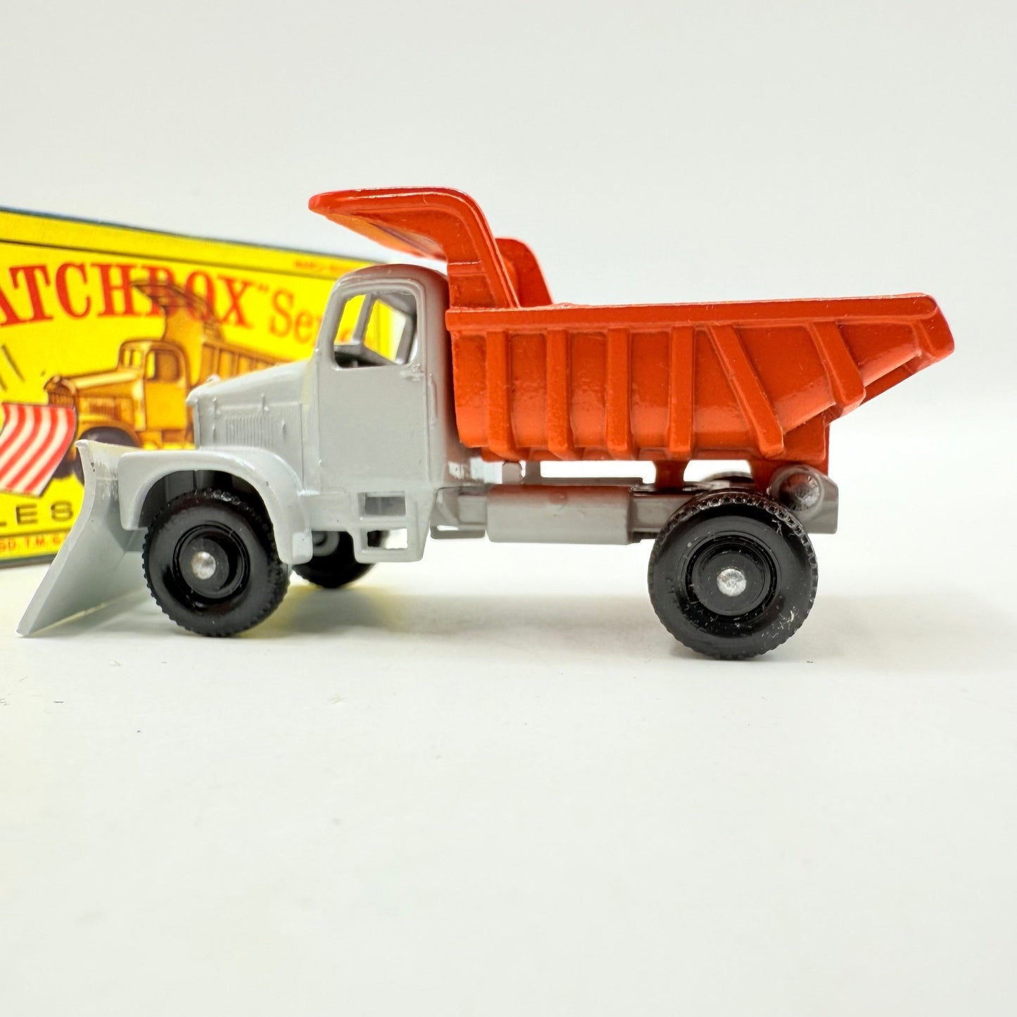 Matchbox Lesney 16c Snow Plough - Magic Matchbox