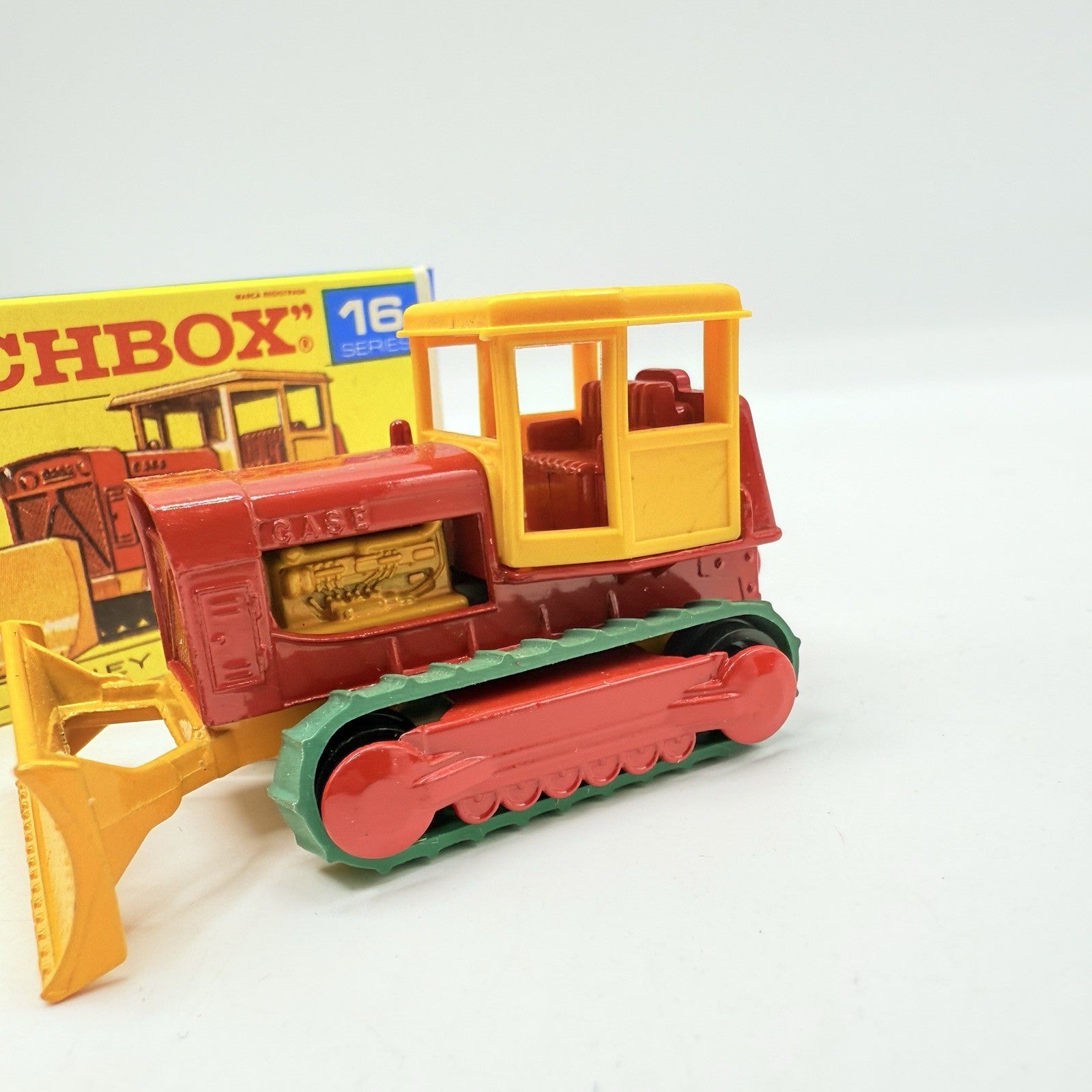 Matchbox Lesney 16d Case Tractor Good Tracks - Magic Matchbox