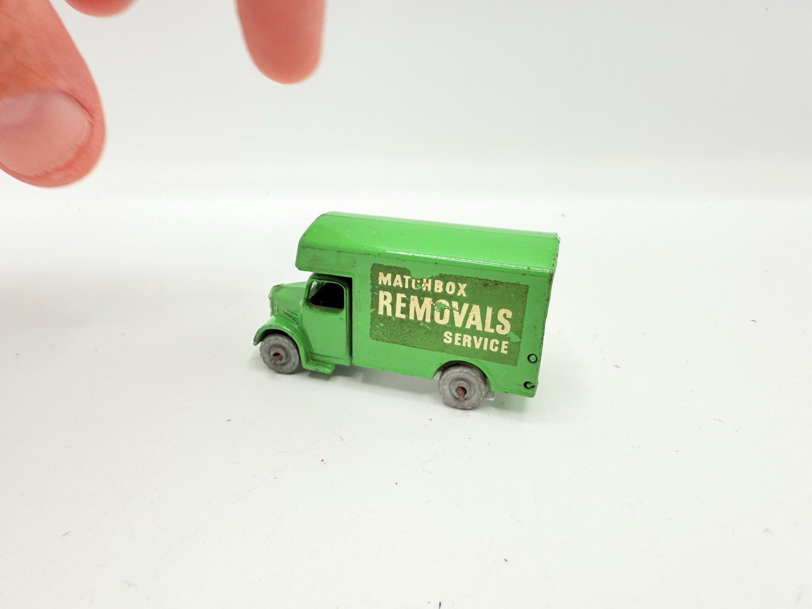 Matchbox Lesney 17a Bedford Removal Van In Green MW - Good Unboxed Model - Magic Matchbox