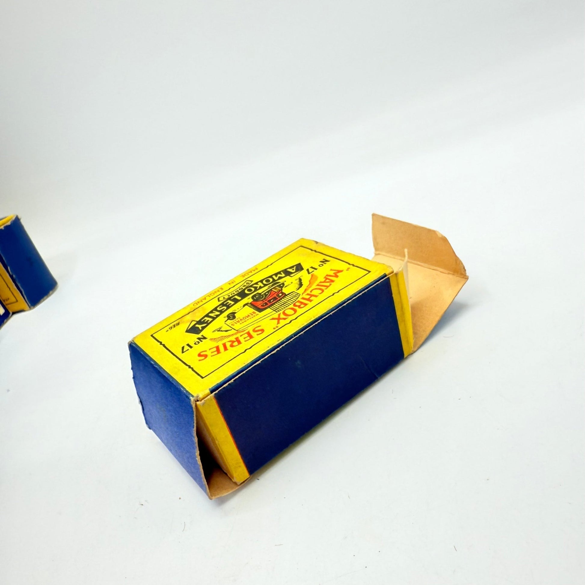 Matchbox Lesney 17a or 17b Bedford Removal Van Truck Box B2 - Magic Matchbox