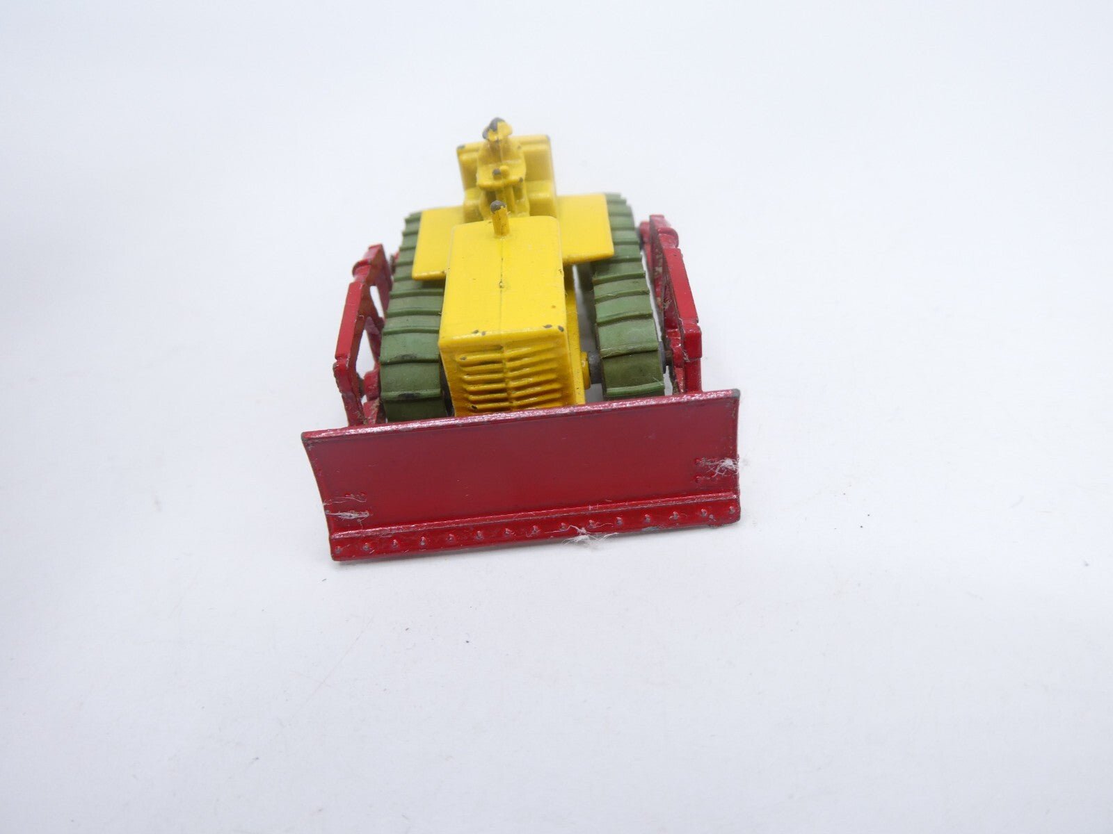 Matchbox Lesney 18a Caterpillar Bulldozer Metal Rollers - Magic Matchbox