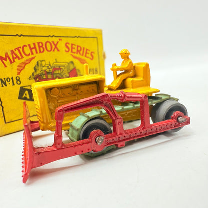 Matchbox Lesney 18a Caterpillar Bulldozer with tracks - Magic Matchbox