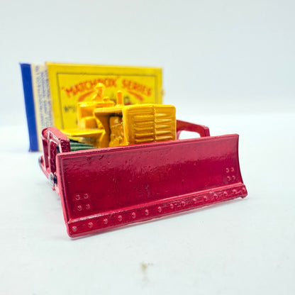 Matchbox Lesney 18a Caterpillar Bulldozer with tracks - Magic Matchbox