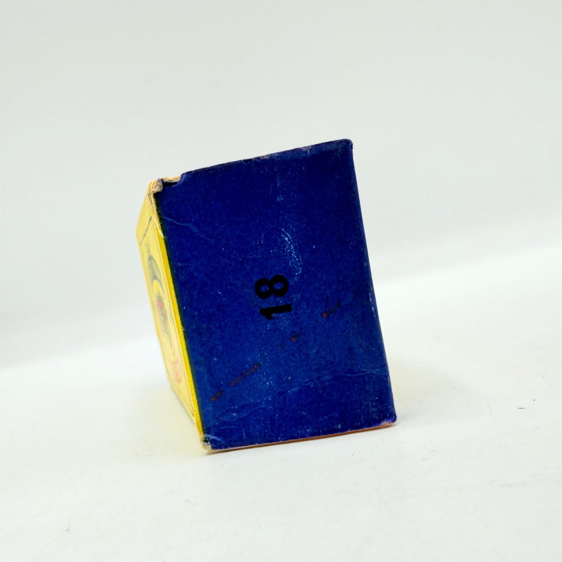 Matchbox Lesney 18a Caterpillar Bulldozer with tracks - Magic Matchbox