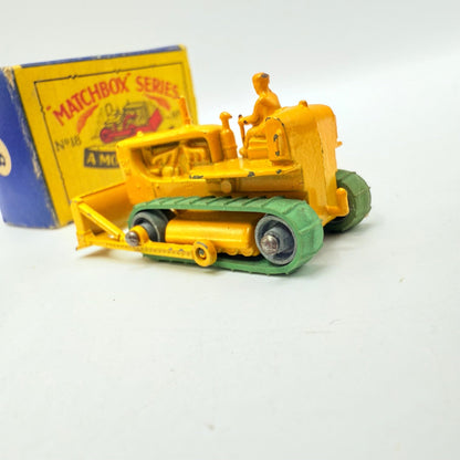 Matchbox Lesney 18b Caterpillar Bulldozer MW - Magic Matchbox