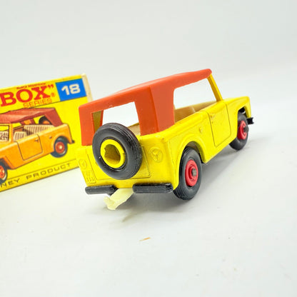 Matchbox Lesney 18e Field Car Red Hubs - Black grill & base - Magic Matchbox