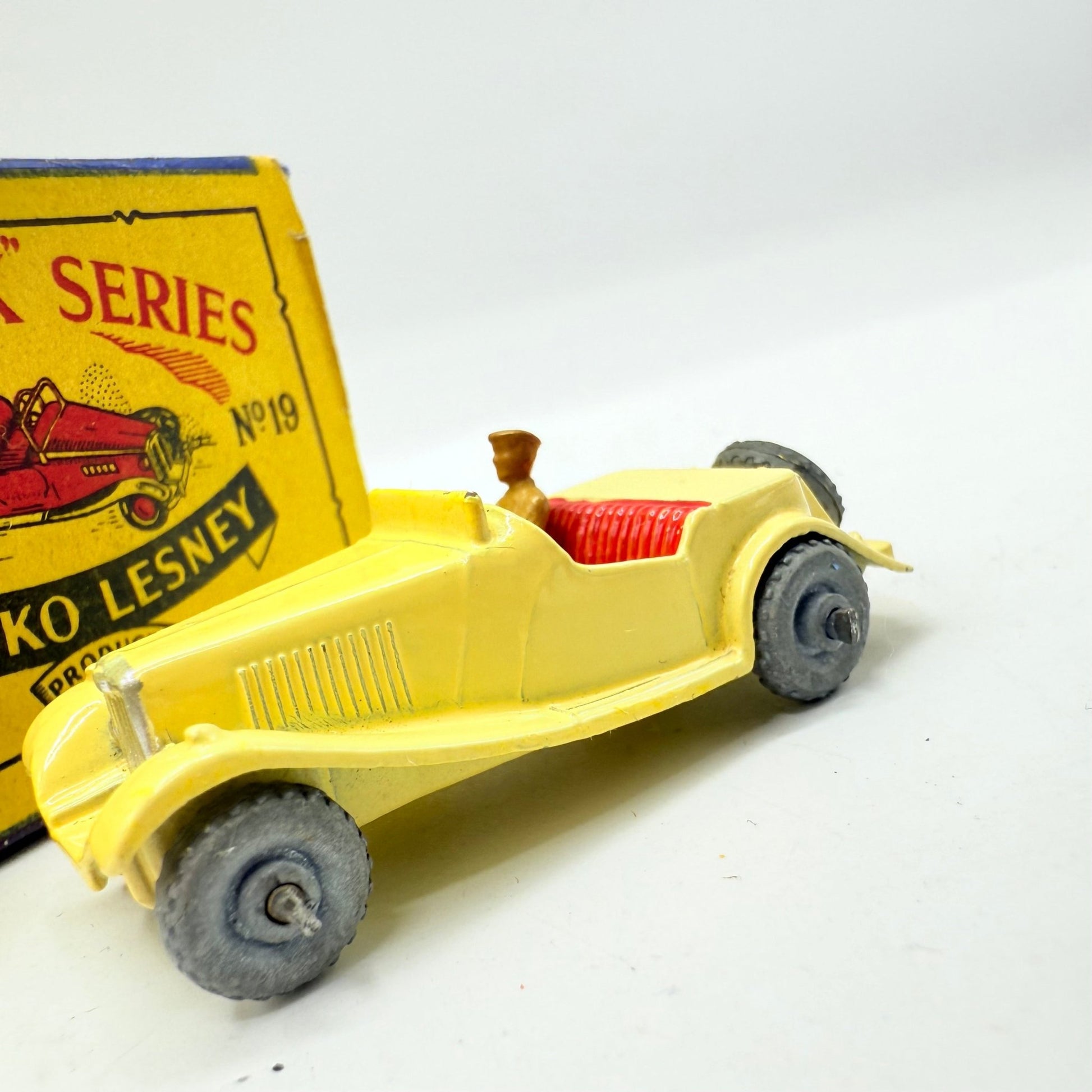 Matchbox Lesney 19a MG Sports Car MW Cream Damaged Box - Magic Matchbox