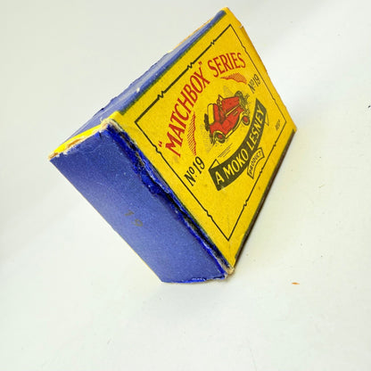 Matchbox Lesney 19a MG Sports Car MW Cream Damaged Box - Magic Matchbox