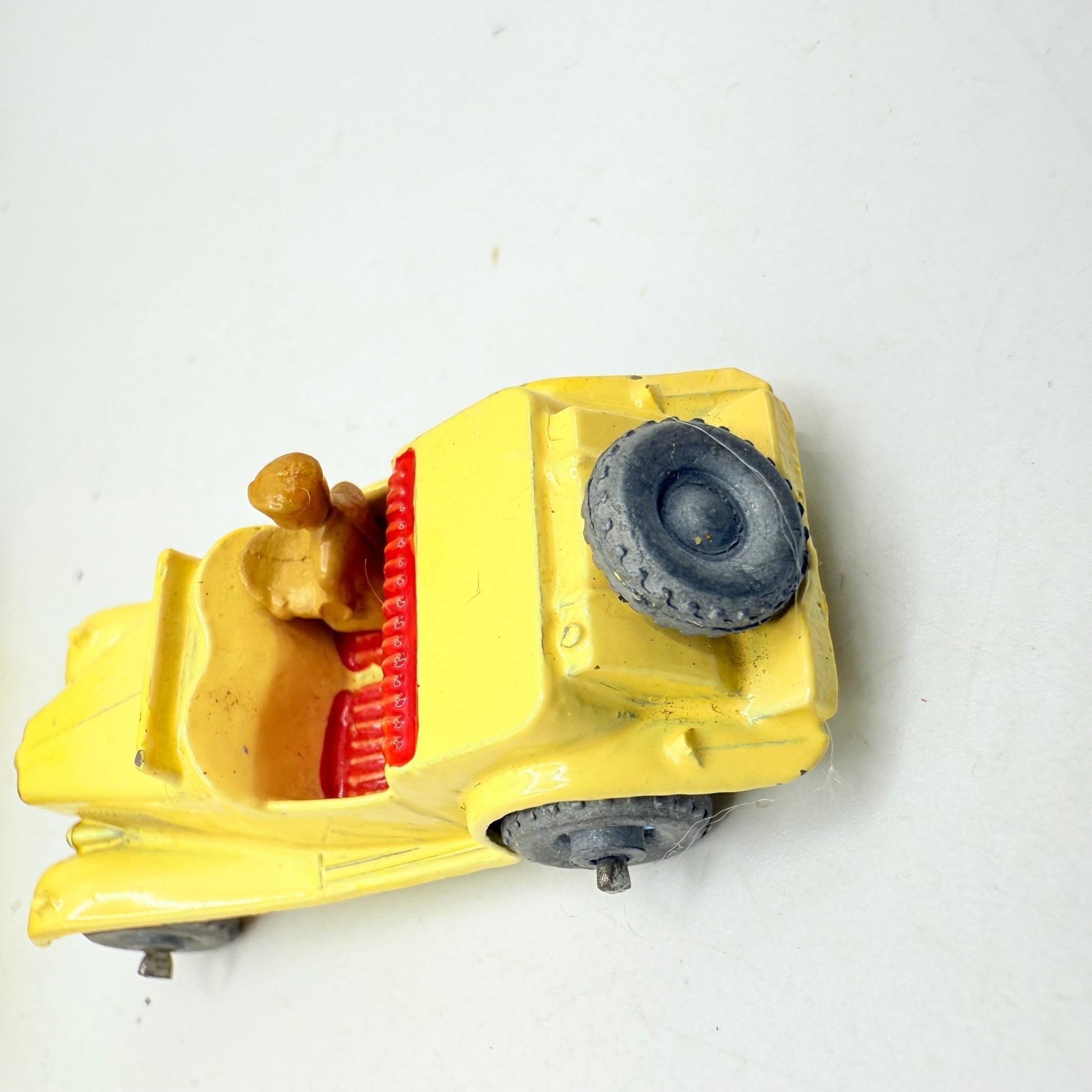 Matchbox Lesney 19a MG Sports Car MW Cream Damaged Box - Magic Matchbox