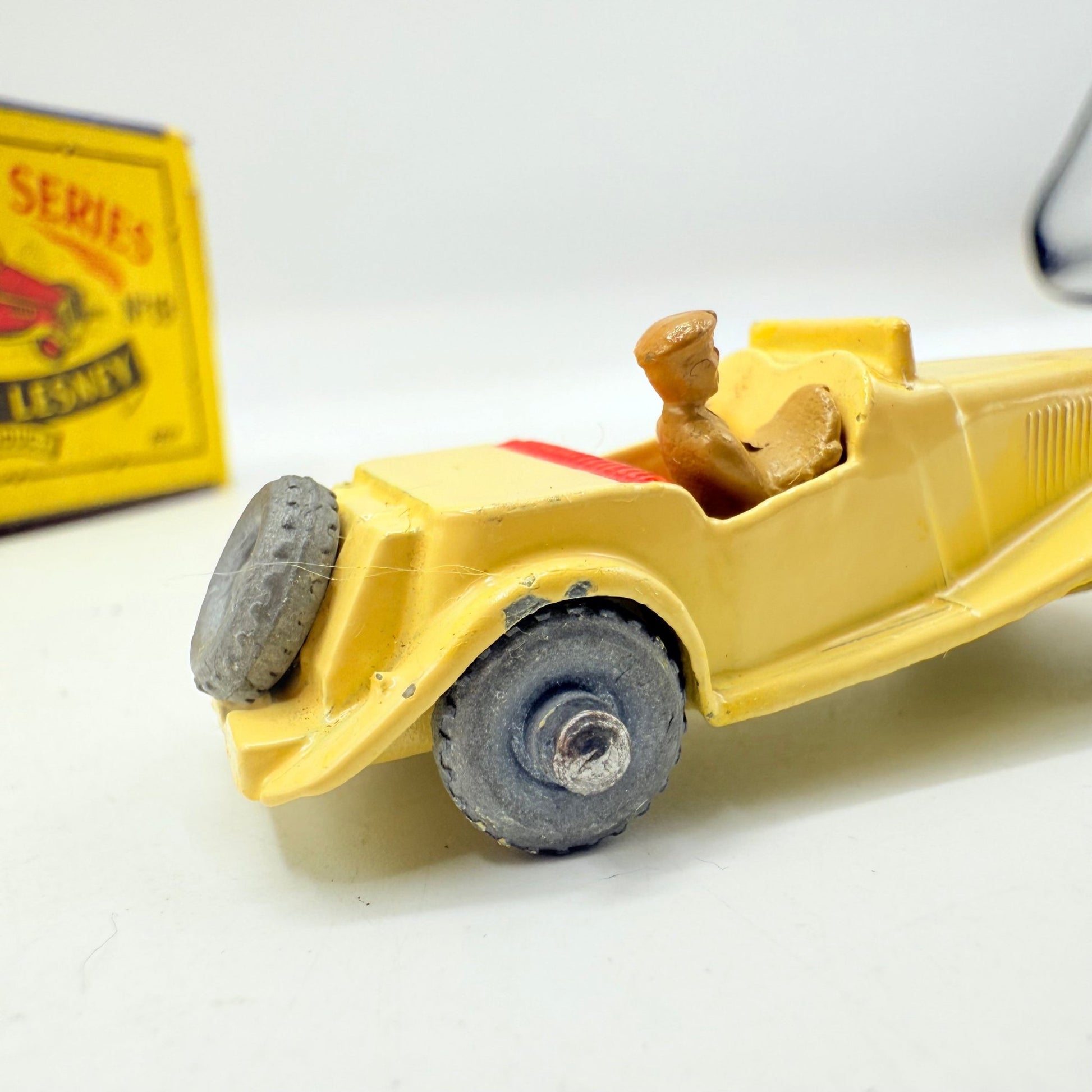Matchbox Lesney 19a MG Sports Car MW Cream Damaged Box - Magic Matchbox
