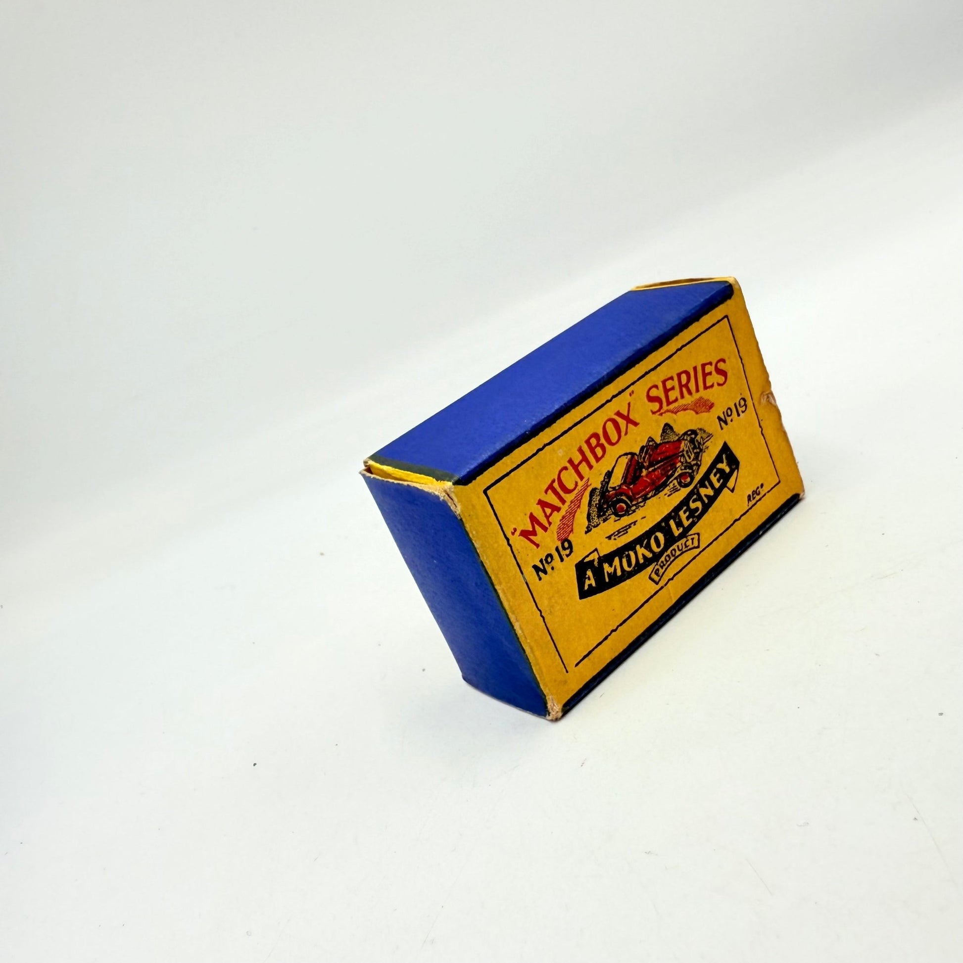 Matchbox Lesney 19a MG Sports Car MW off - white - Magic Matchbox