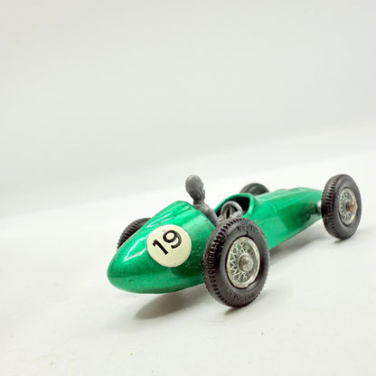 Matchbox Lesney 19c Aston Martin DBR5 Racing Car & Driver - Magic Matchbox